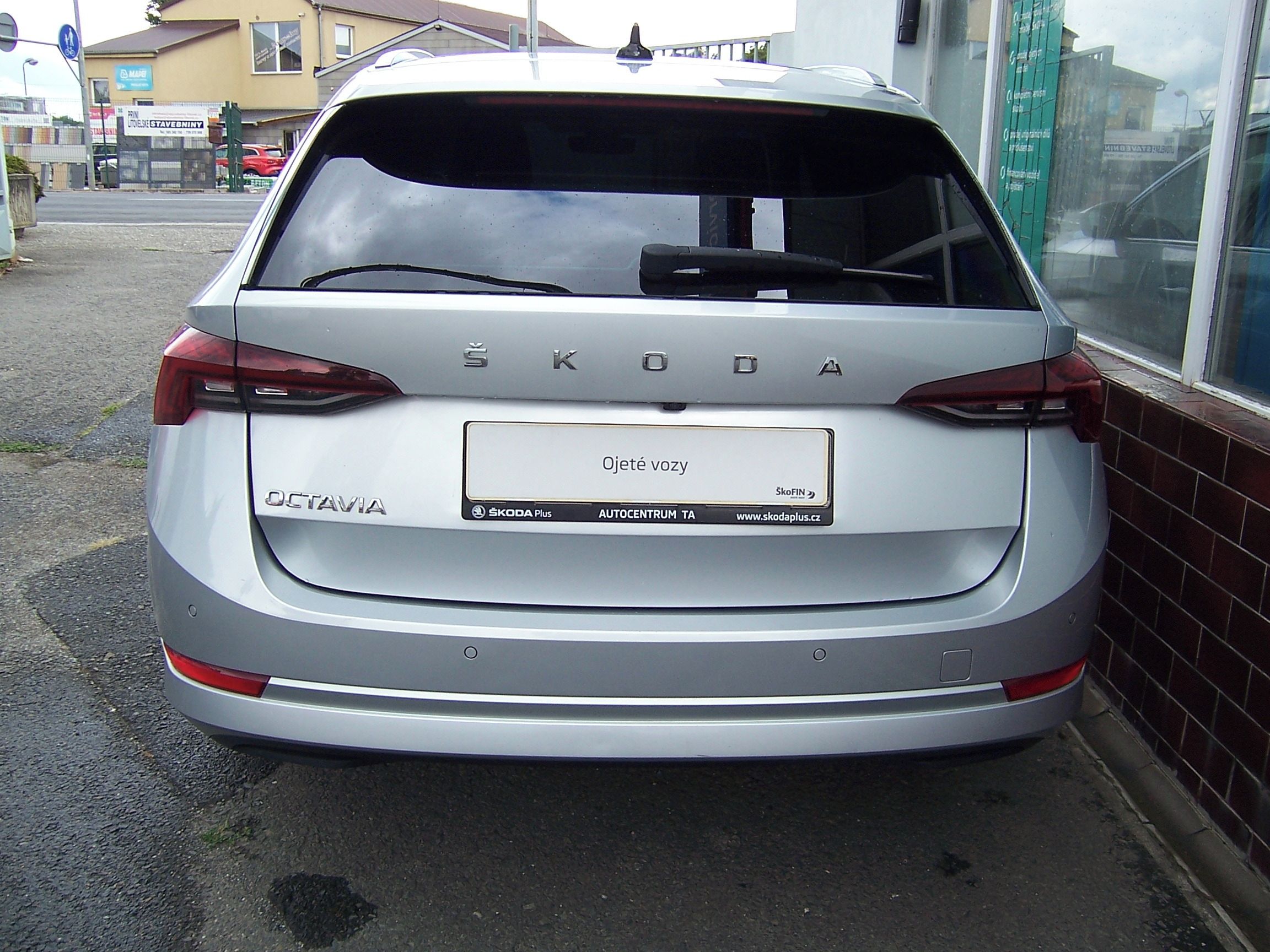 Škoda Octavia, Combi 2.0 TDI 110kW 7Aut.Style - fotka 5