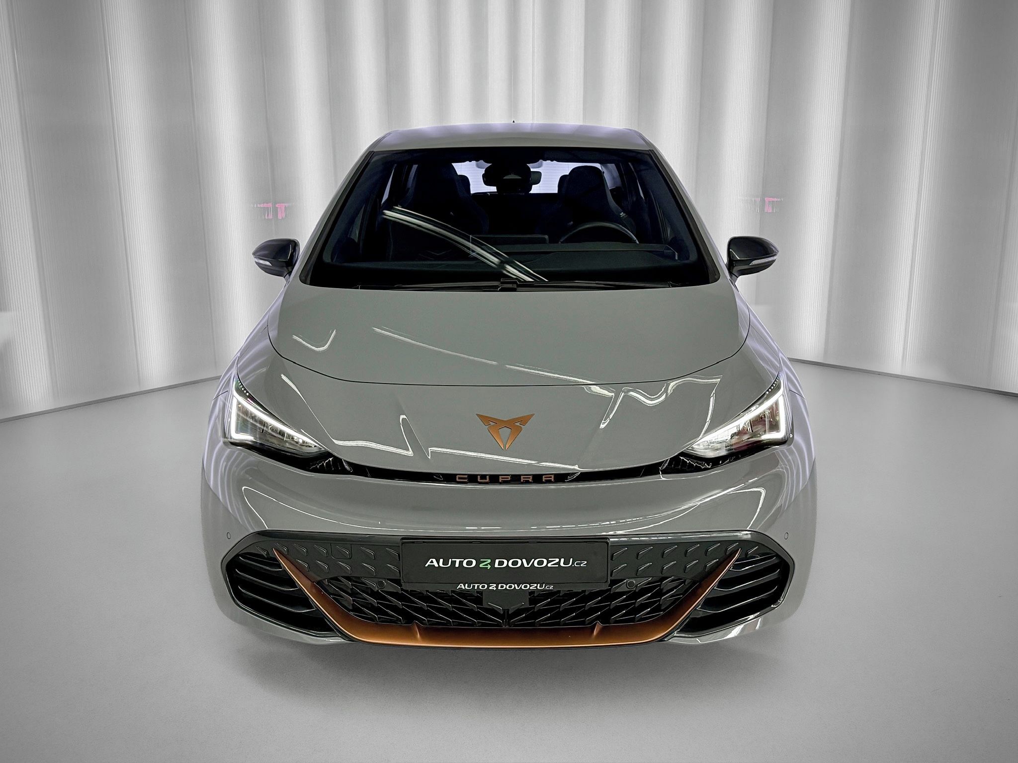 Cupra Born, 150 KW / 58 KWH, TEPELNÉ ČERPA - fotka 3