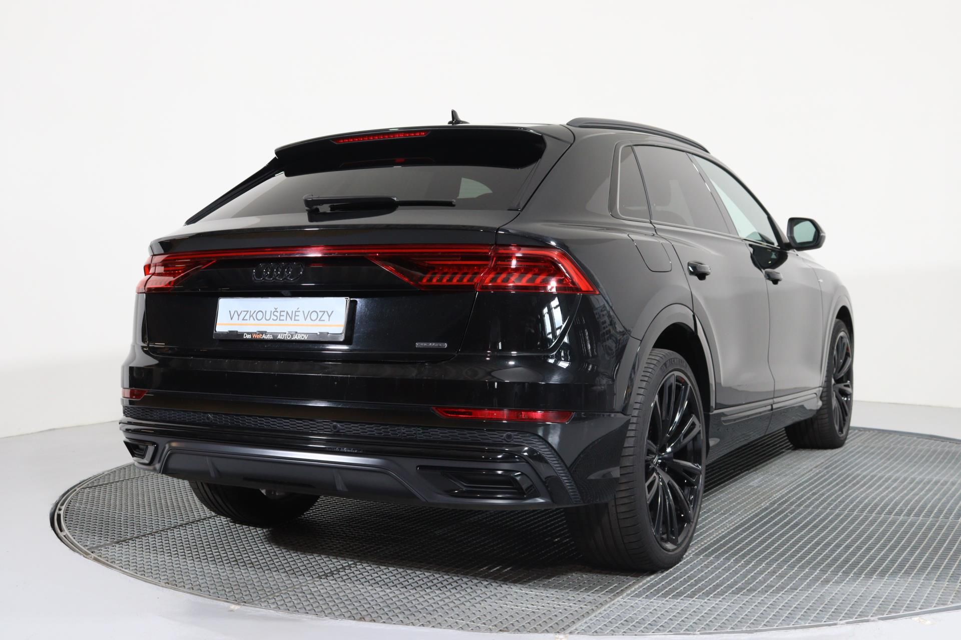 Audi Q8, 3,0 TDI quattro S-Line 210 KW - fotka 2