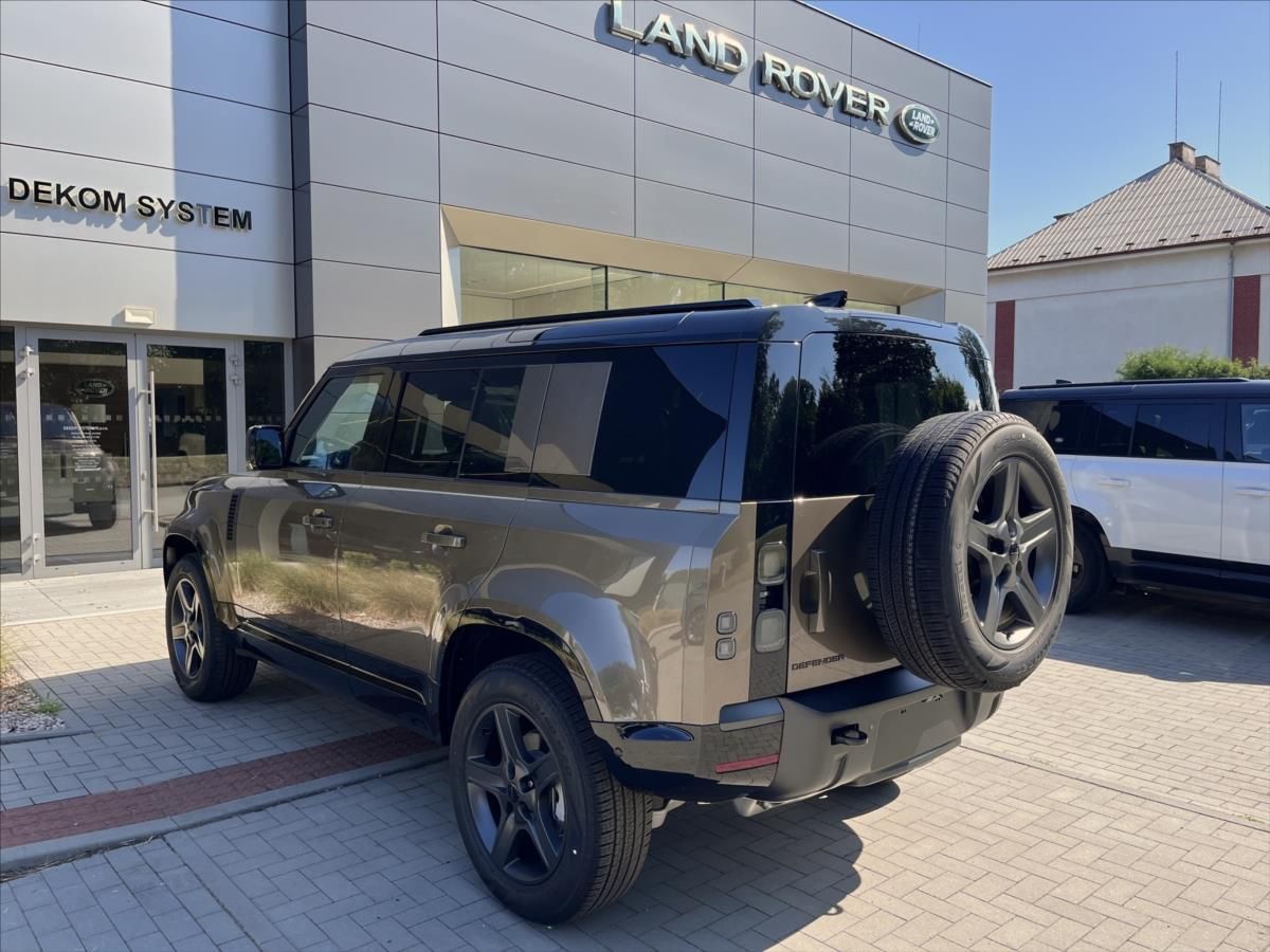 Land Rover Defender, 3,0 110 X-Dynamic SE D250 AWD - fotka 6
