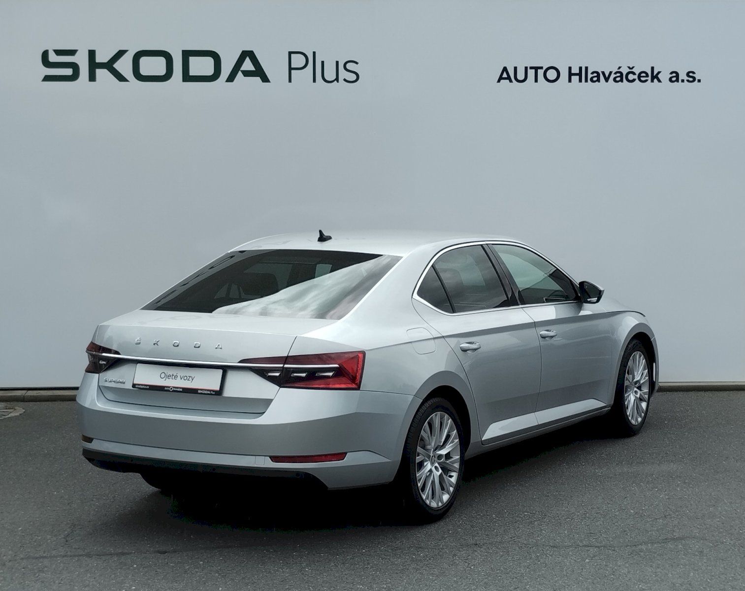 Škoda Superb, 140kW / 2.0 TDi  A7 STYLE - fotka 2