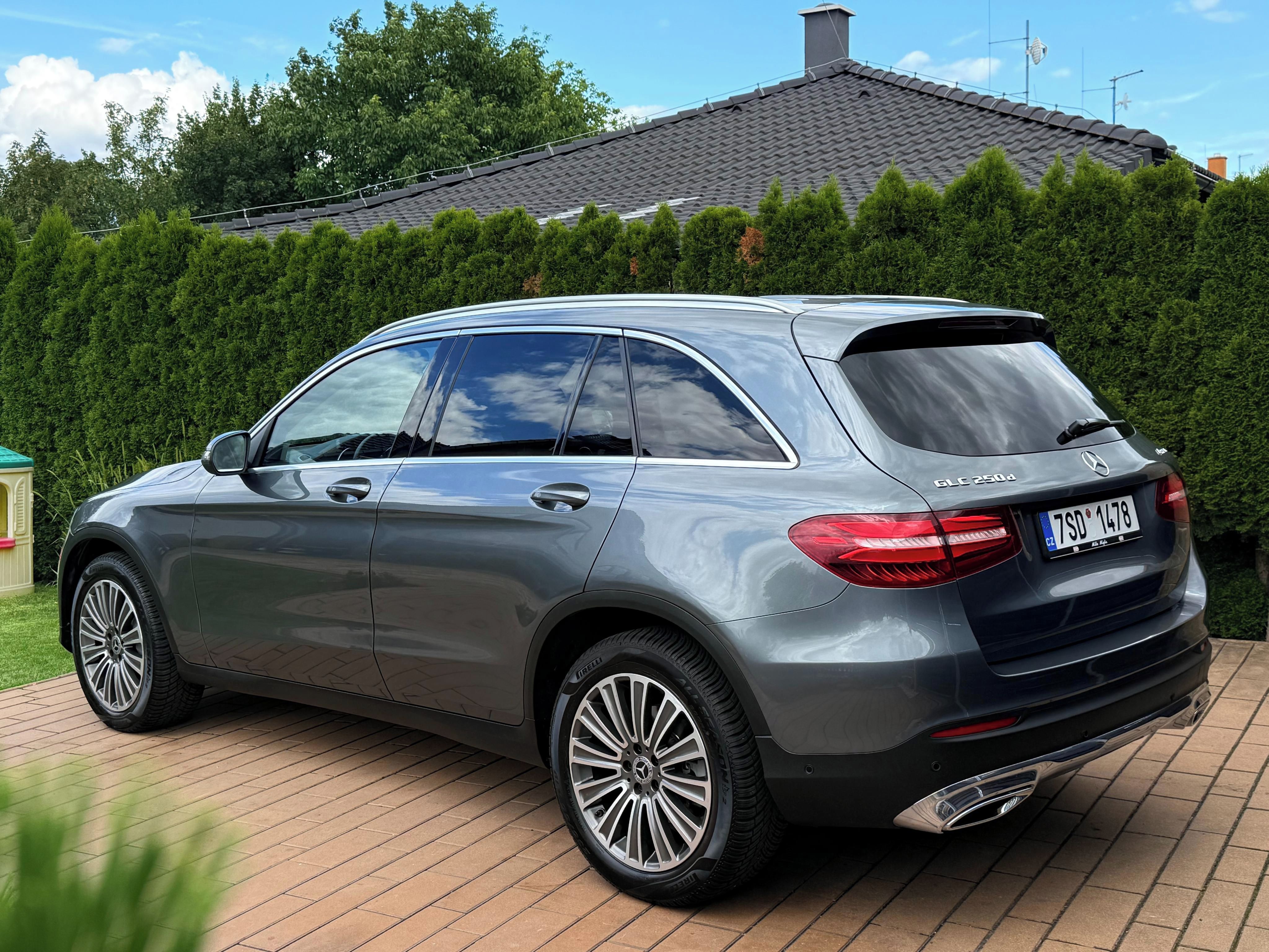 Mercedes-Benz GLC, 250D 150kW 4Mat. LED PANORAMA* - fotka 3