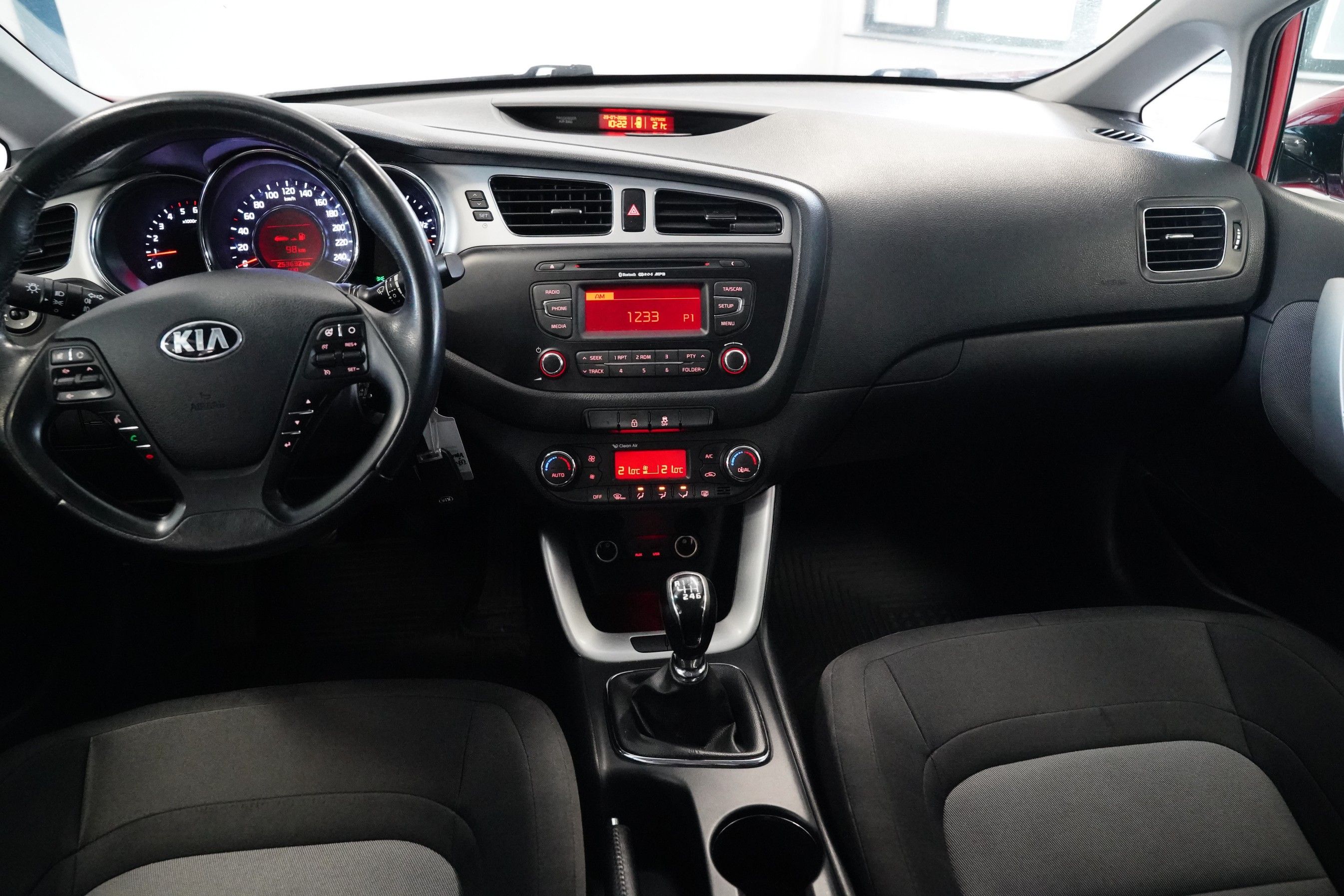 Kia Cee´d, 1.6 CRDi 94 kW - fotka 6