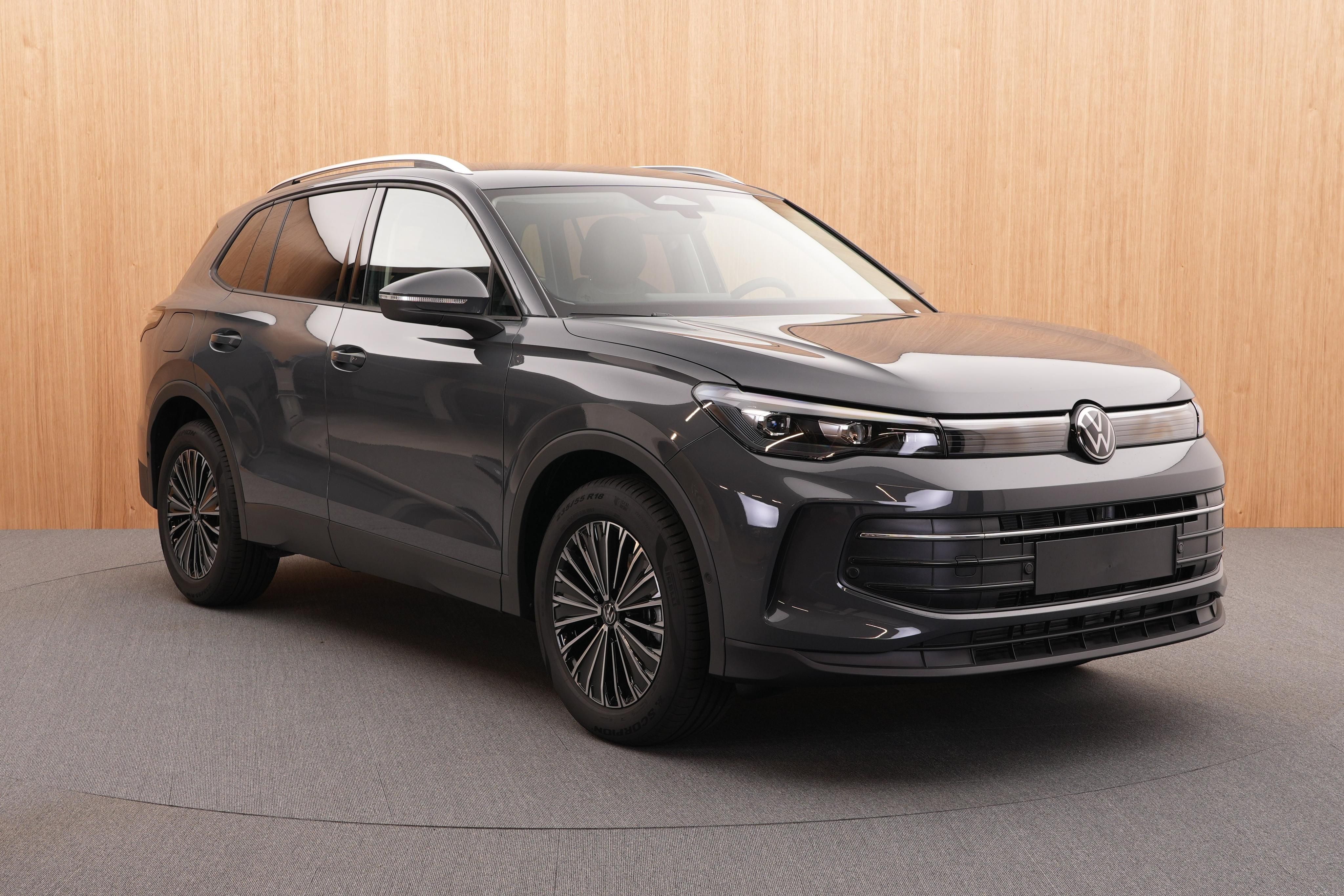Volkswagen Tiguan, People 1.5 eTSI DSG - fotka 6