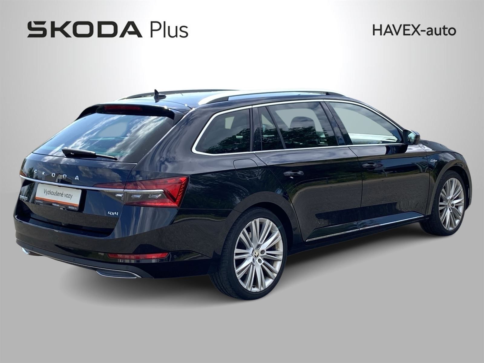 Škoda Superb, Combi 2.0 TDI 4x4 DSG L&K - fotka 2
