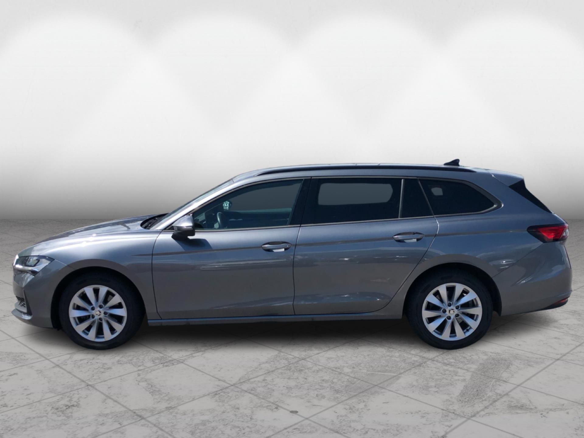 Škoda Superb, COMBI 2.0 TDi DSG 7st. SELECTI - fotka 3