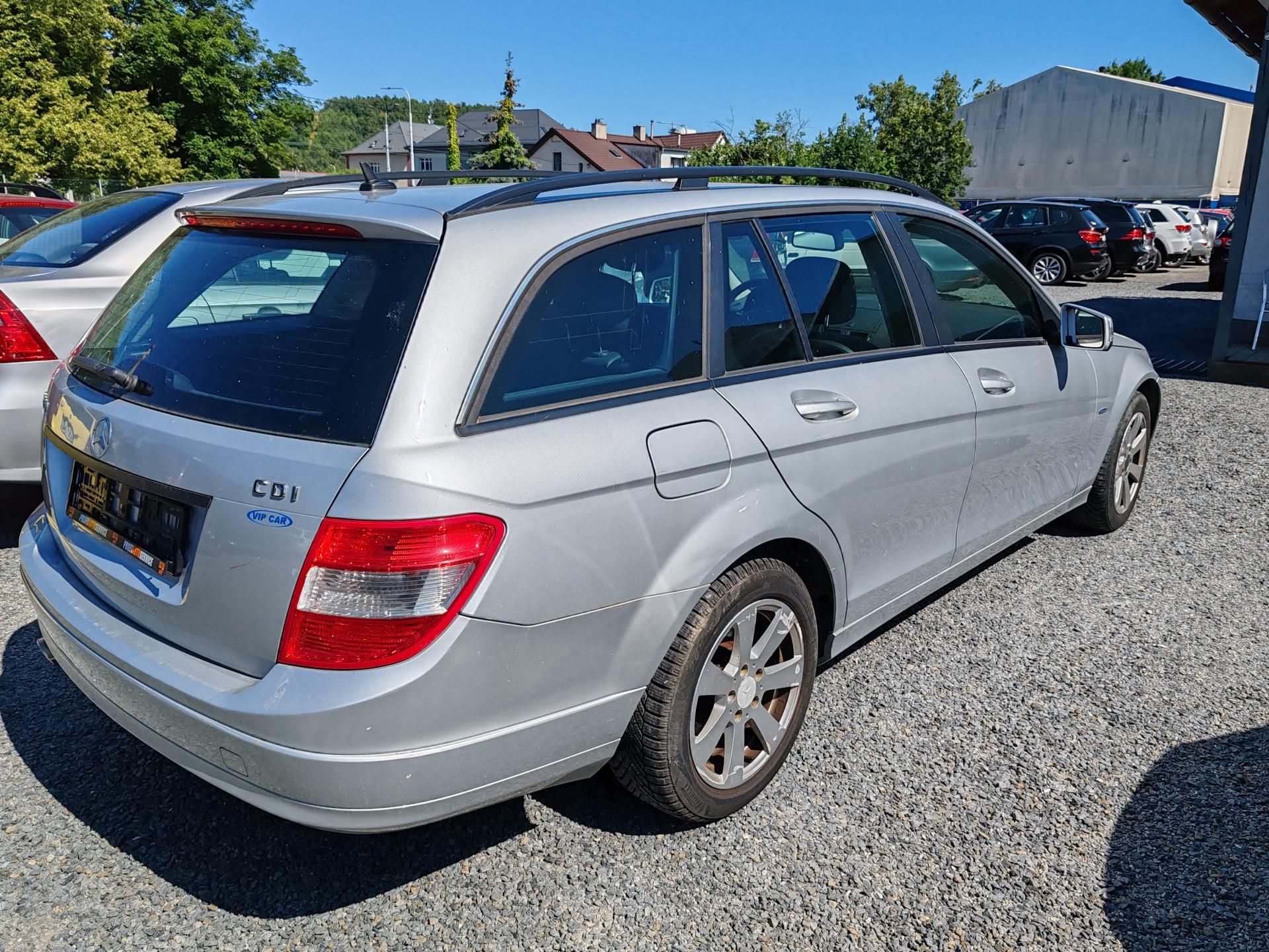 Mercedes-Benz Třídy C, 220CDI - fotka 5