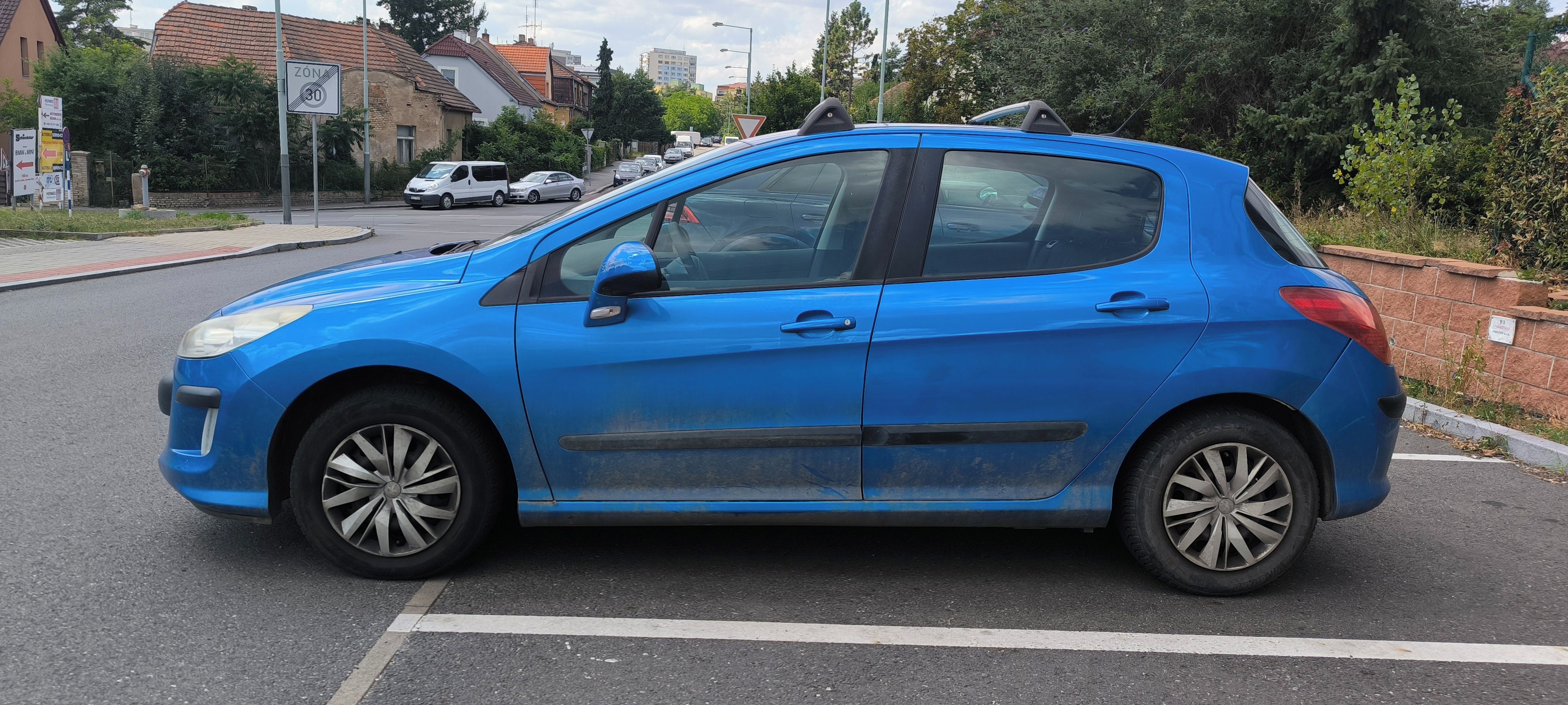 Peugeot 308, AC 1.4i, Koupeno v ČR STK 8/27 - fotka 2
