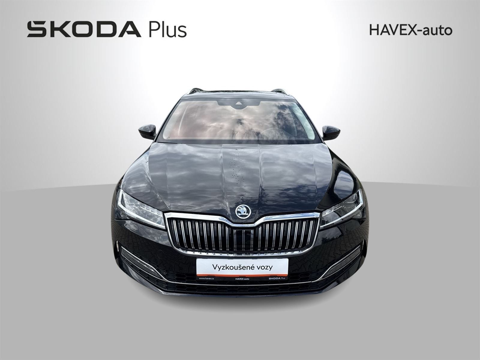 Škoda Superb, Combi 2.0 TDI DSG Style - fotka 4