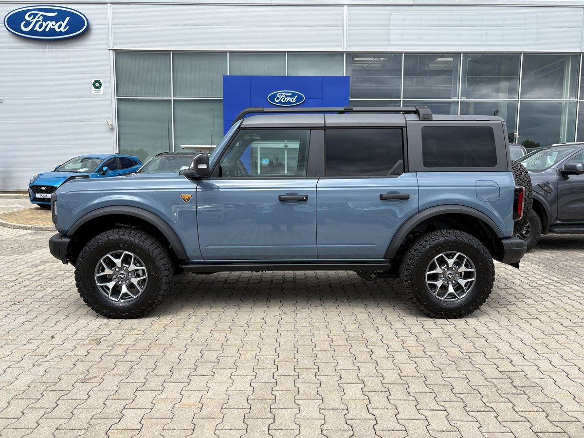 Ford Bronco, Badlands, 2.7 EcoBoost V6 Twin - fotka 2