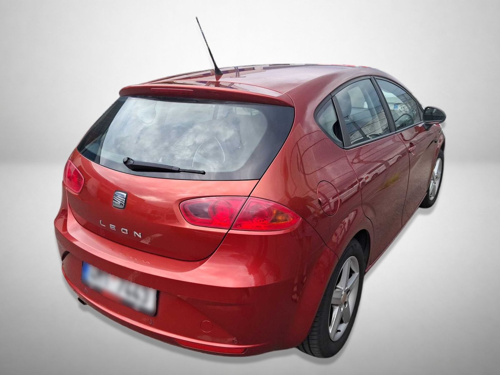 Seat Leon, 1.4, Parkovací asistent - fotka 2
