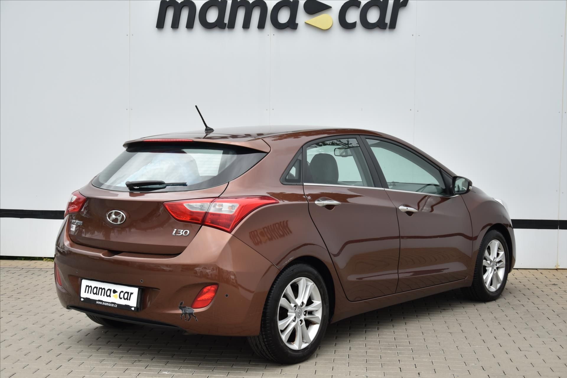 Hyundai i30, 1.6GDI 99kW 1.MAJ. ČR - fotka 2