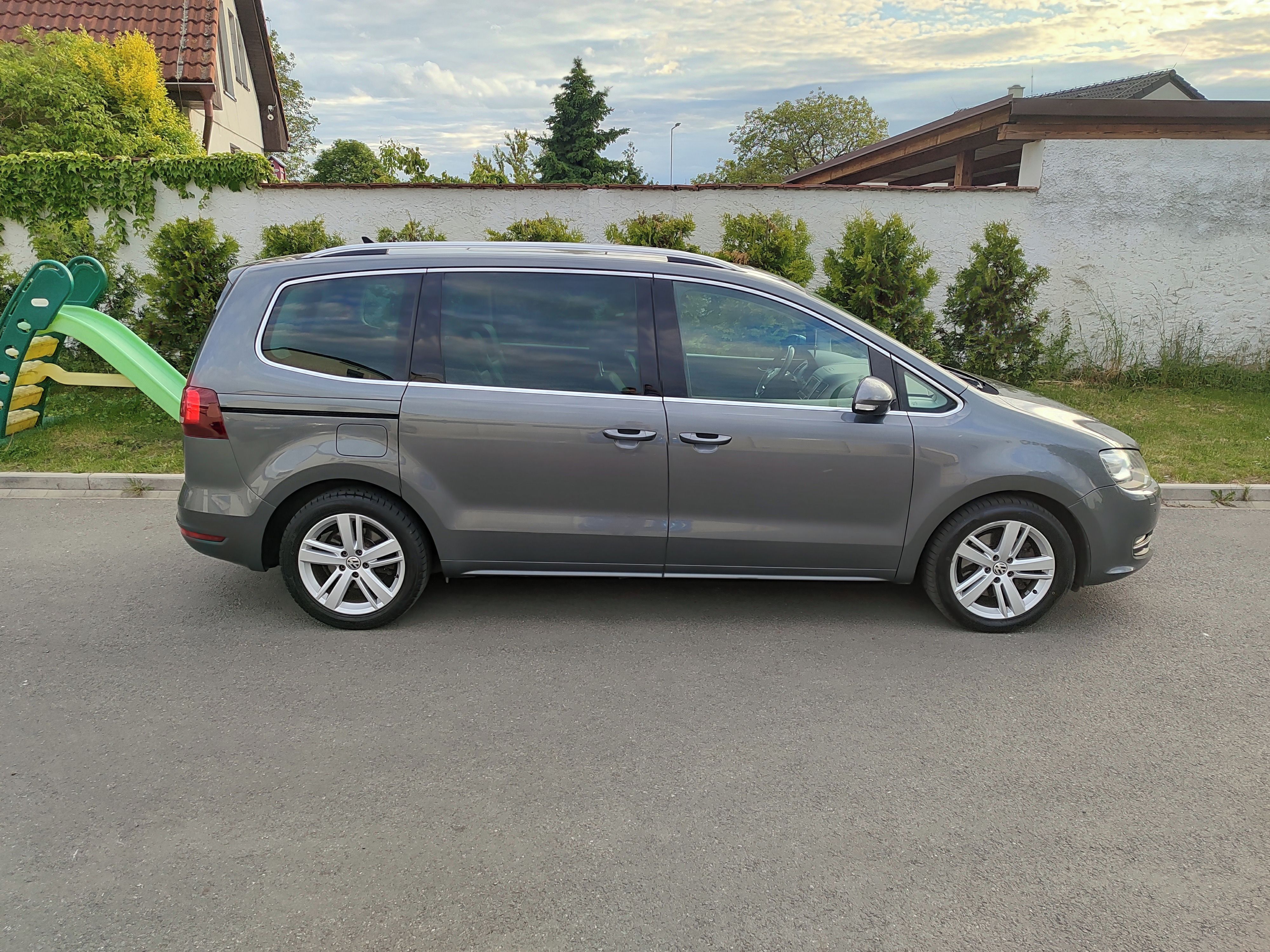 Volkswagen Sharan, 4x4 FACELIFT,7mist,tažné - fotka 6