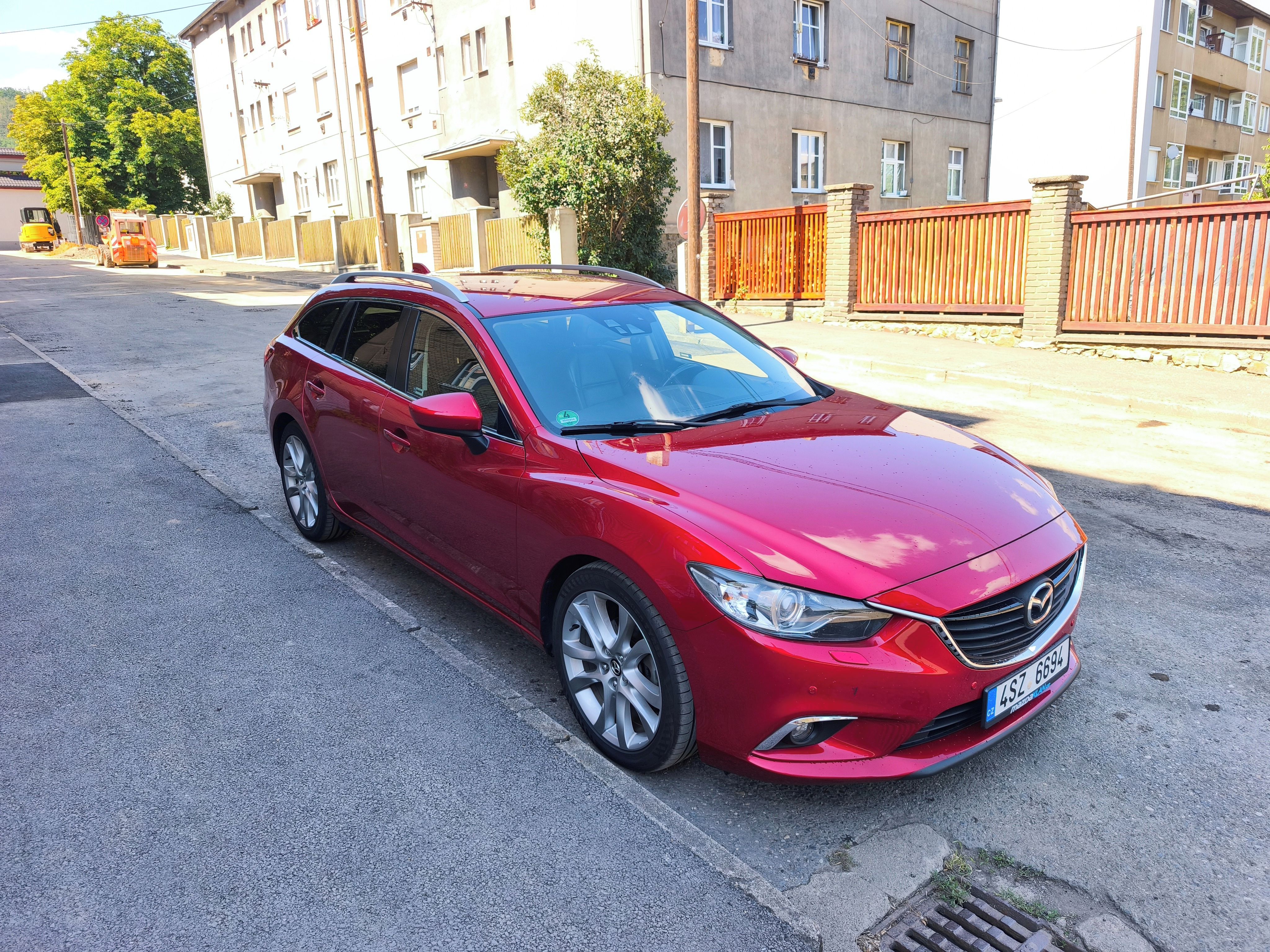 Mazda 6