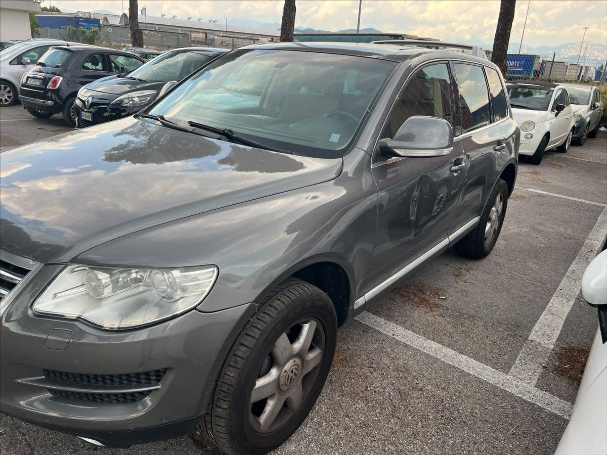 Volkswagen Touareg, 3,0 TDi 165kw Tiptronic bez ko