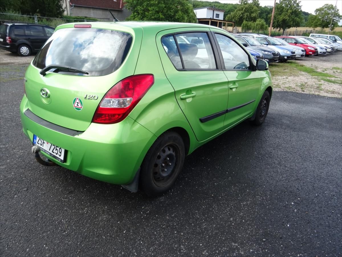 Hyundai i20, 1,3 57 kW - fotka 4
