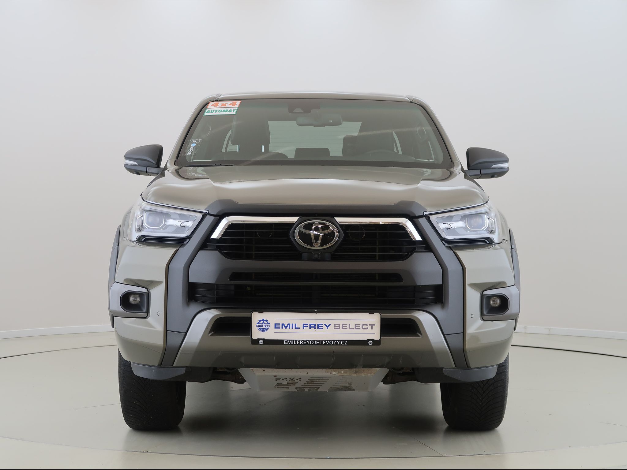Toyota Hilux, 2.8,D-4D,DoubleCab,4x4,Invinci - fotka 2