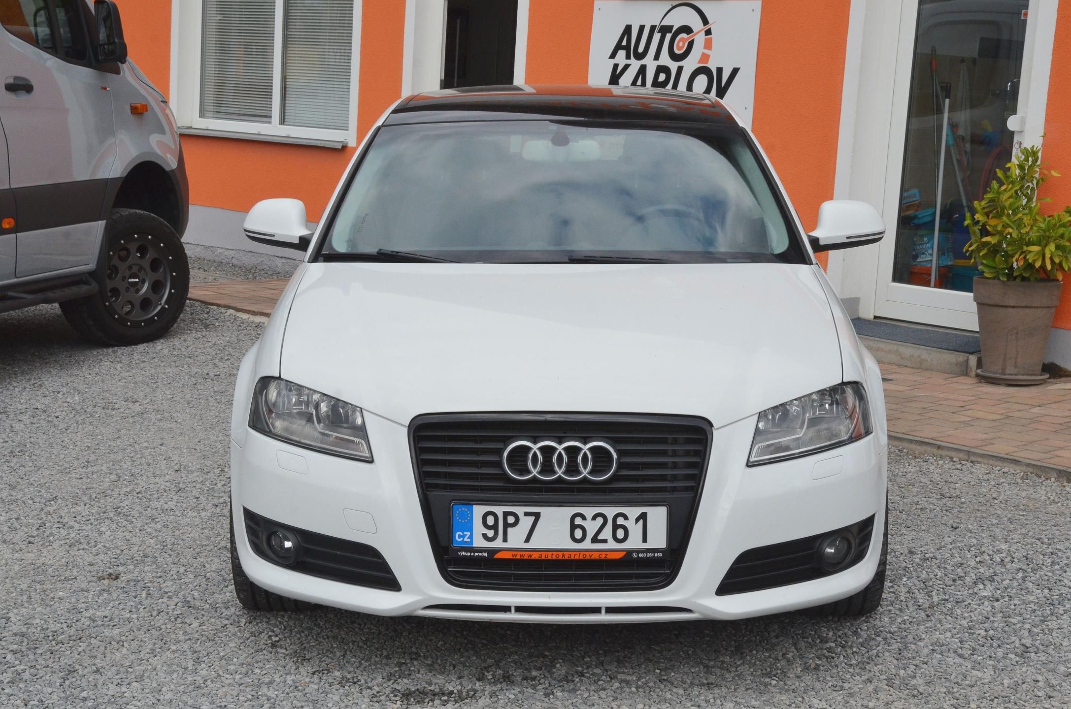 Audi A3, 2.0 TDi 103kW DSG PANORAMA - fotka 2