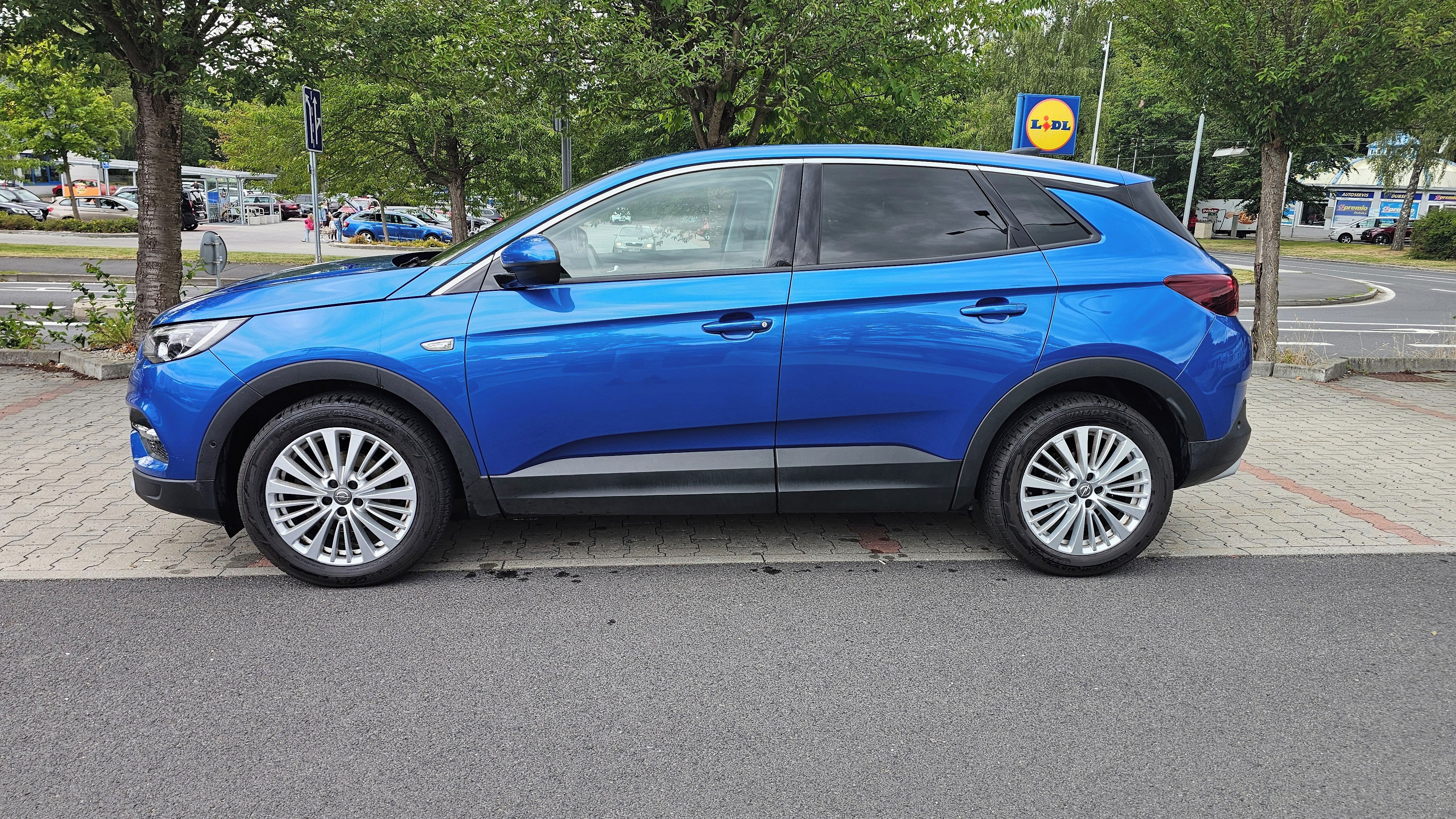 Opel Grandland X, 1,2 T, 96Kw, serviska - fotka 2