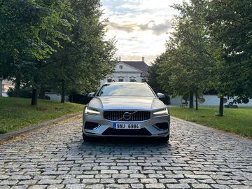 B4 Mild Hybrid Inscription