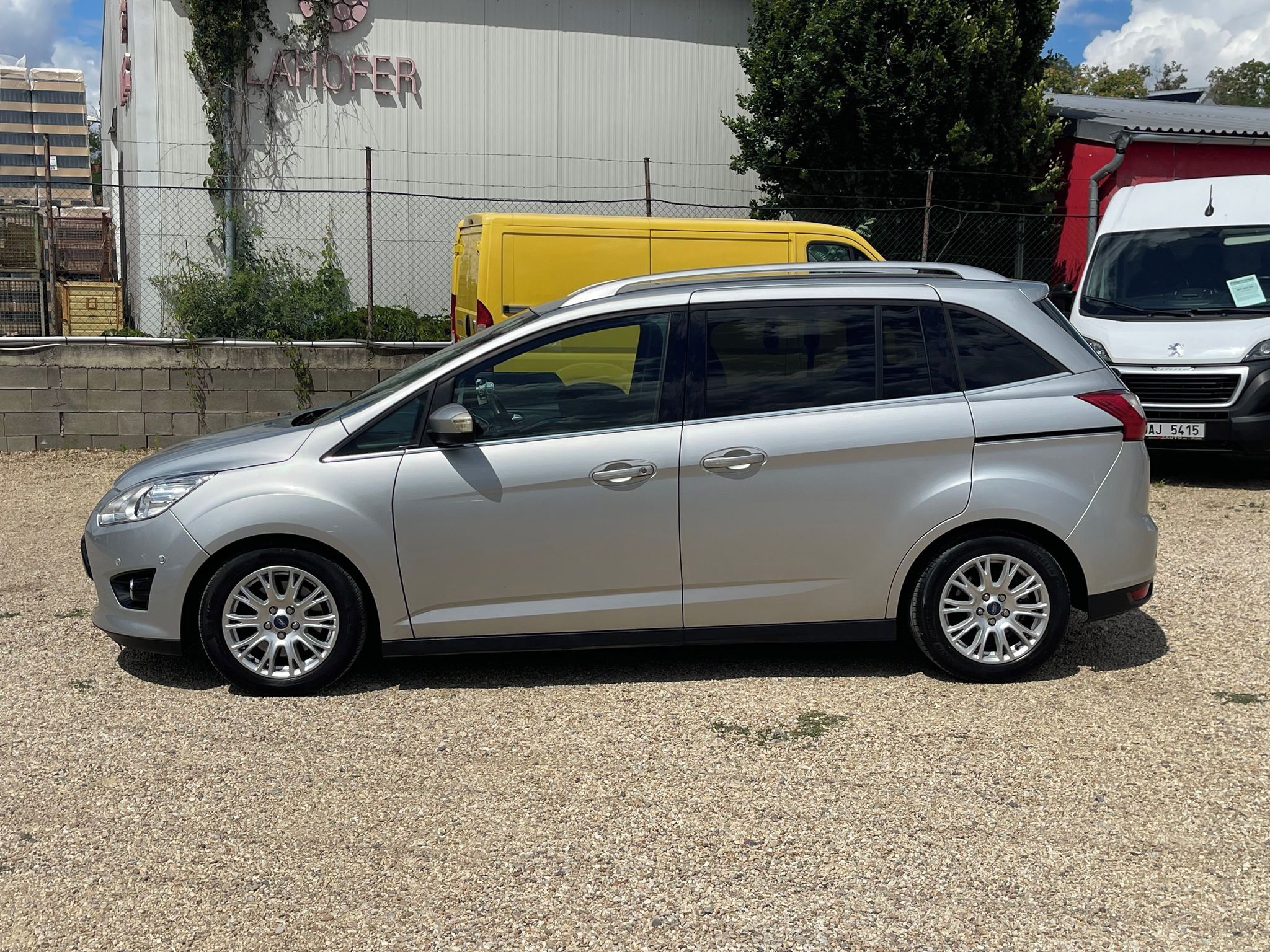 Ford Grand C-MAX, 1.6CDTi 85kW*CZ*AUT.PARKING*7. - fotka 2