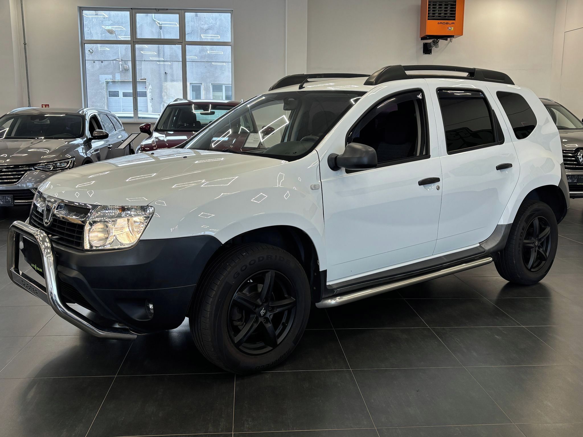 Dacia Duster, 77kW, 4x4 - fotka 3