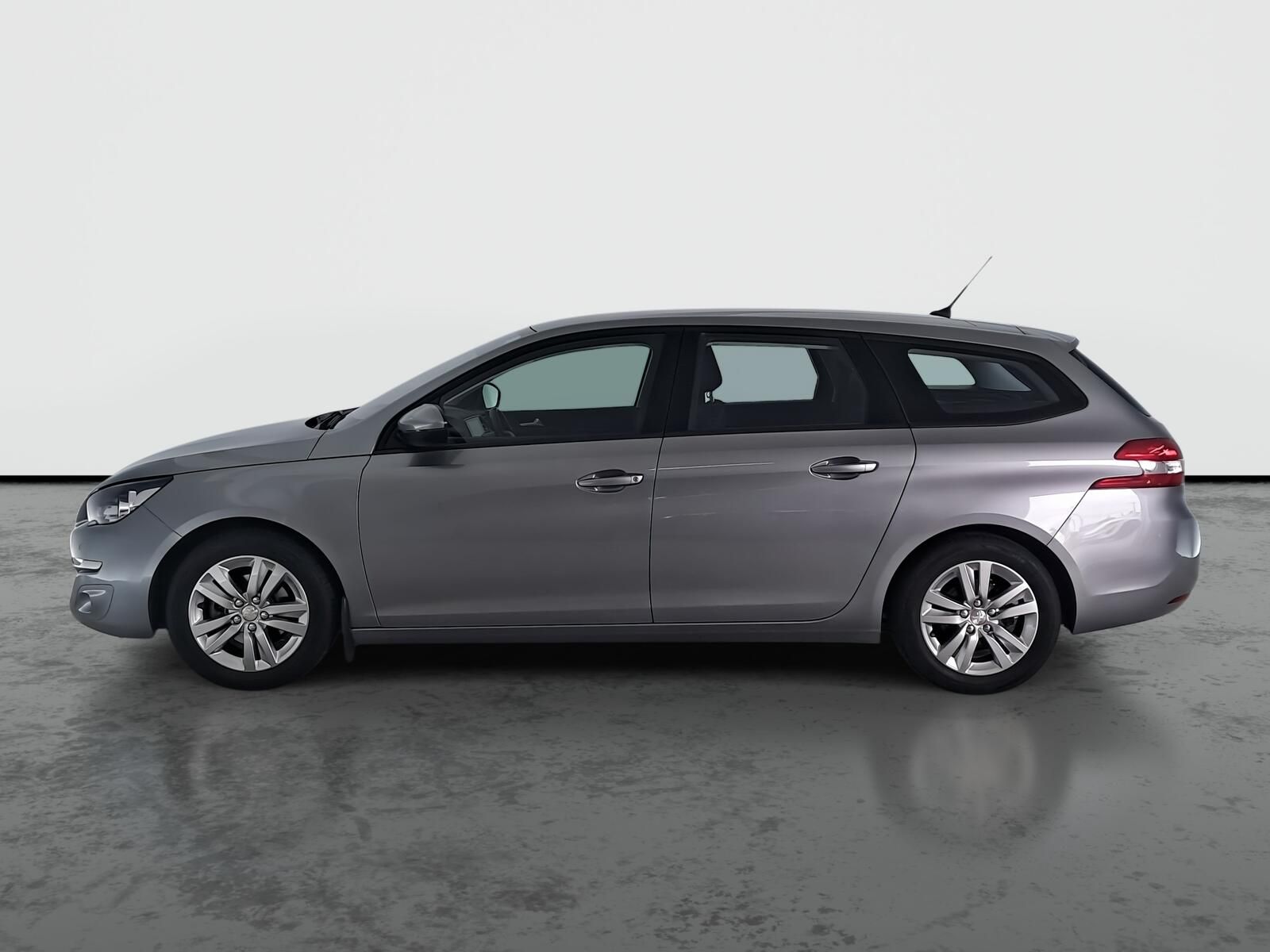 Peugeot 308, 1.2 PureTech, ČR,1.maj, Navi - fotka 3
