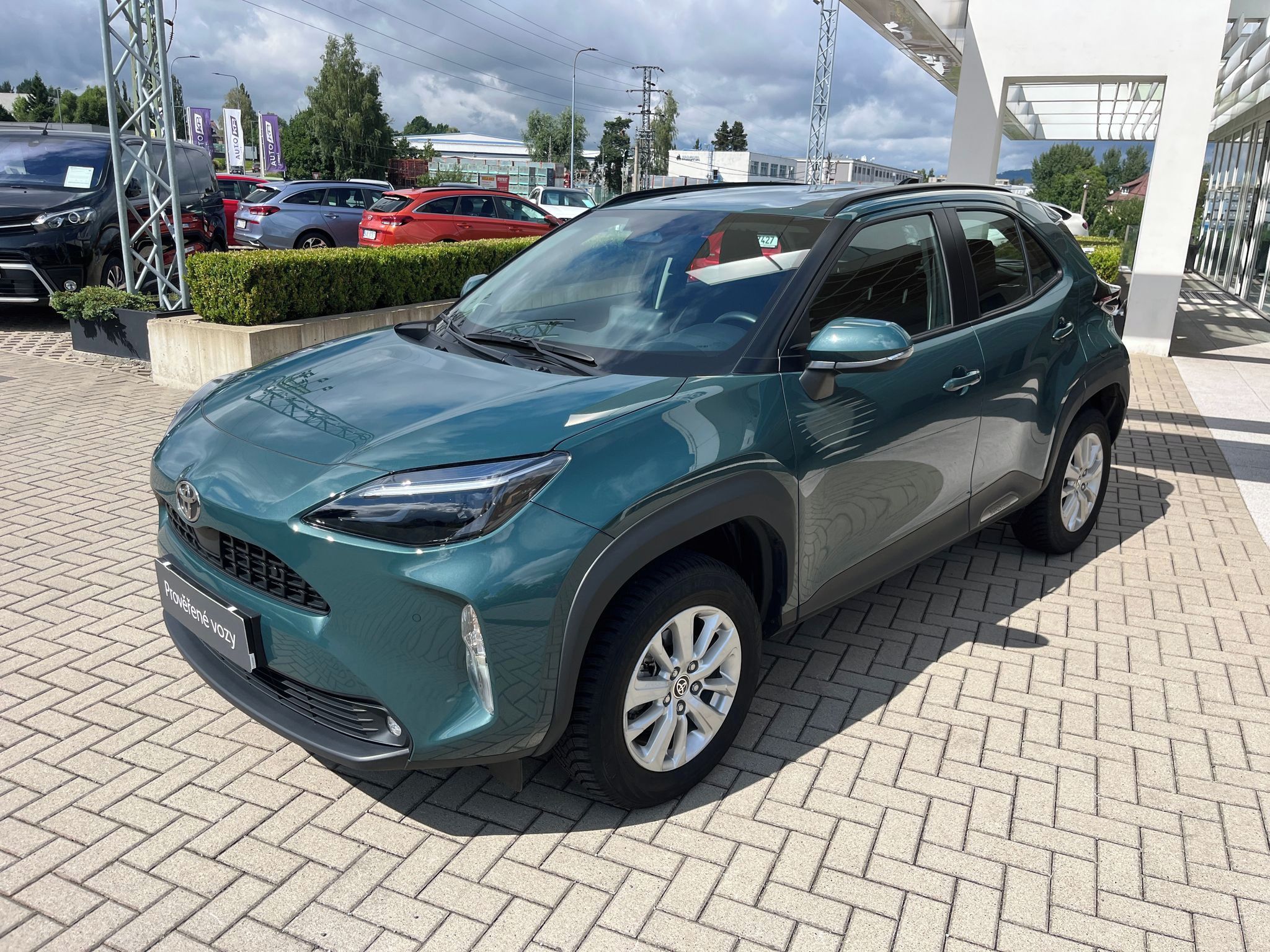 Toyota Yaris Cross, 1.5 Hybrid e-CVT Comfort - fotka 2