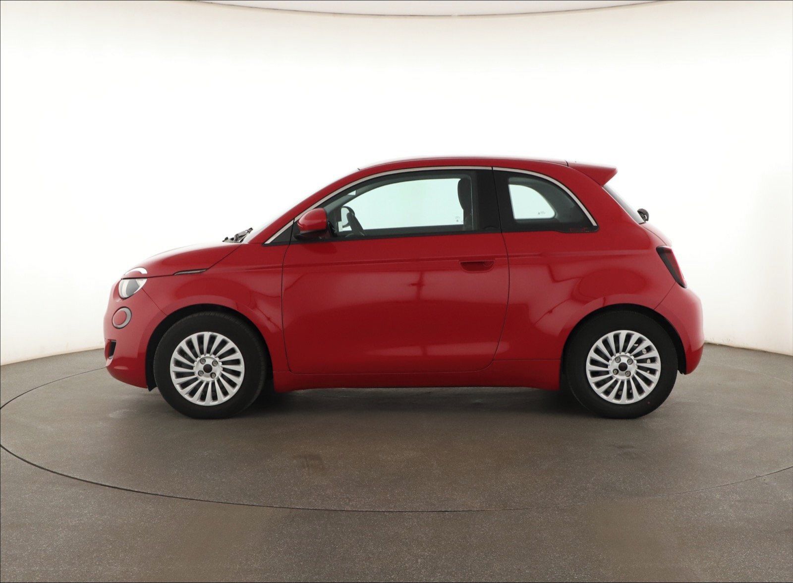 Fiat 500E, 42 kWh, Automat, Navi - fotka 3