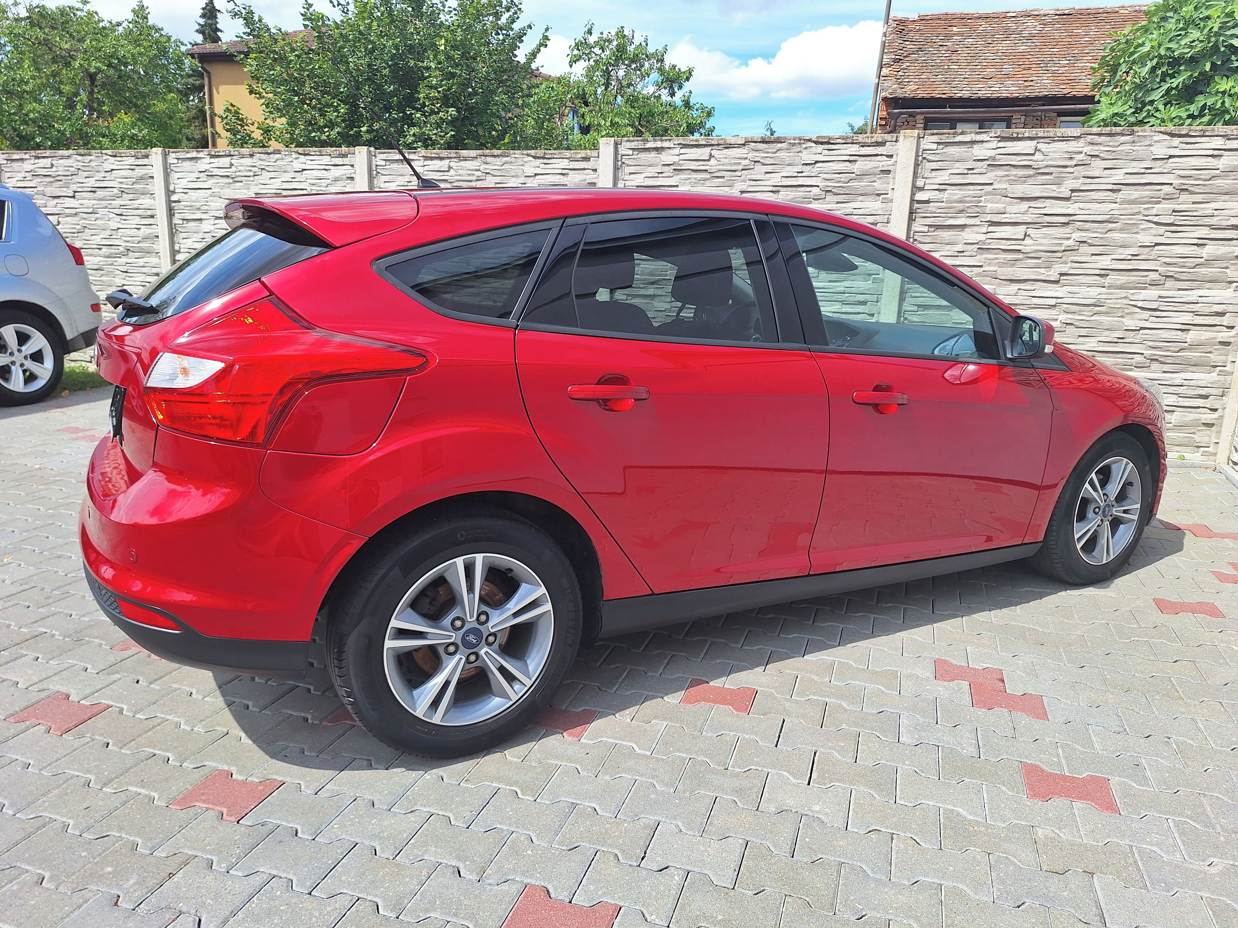 Ford Focus, 1,6TDCi 85kW,vyhř.čelní sklo - fotka 6
