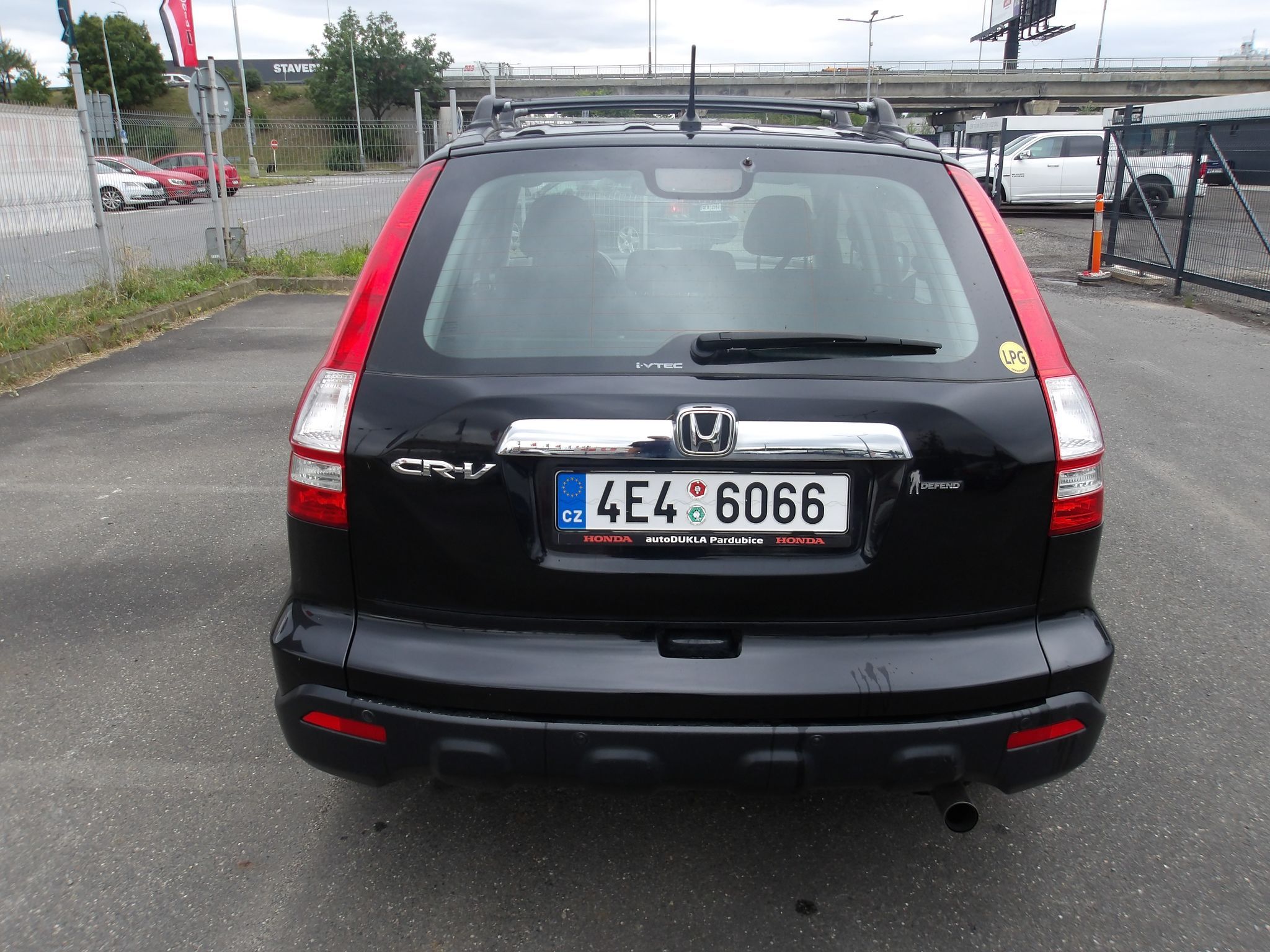 Honda CR-V, 2,0i LPG+BENZIN AUTOMAT ! - fotka 4