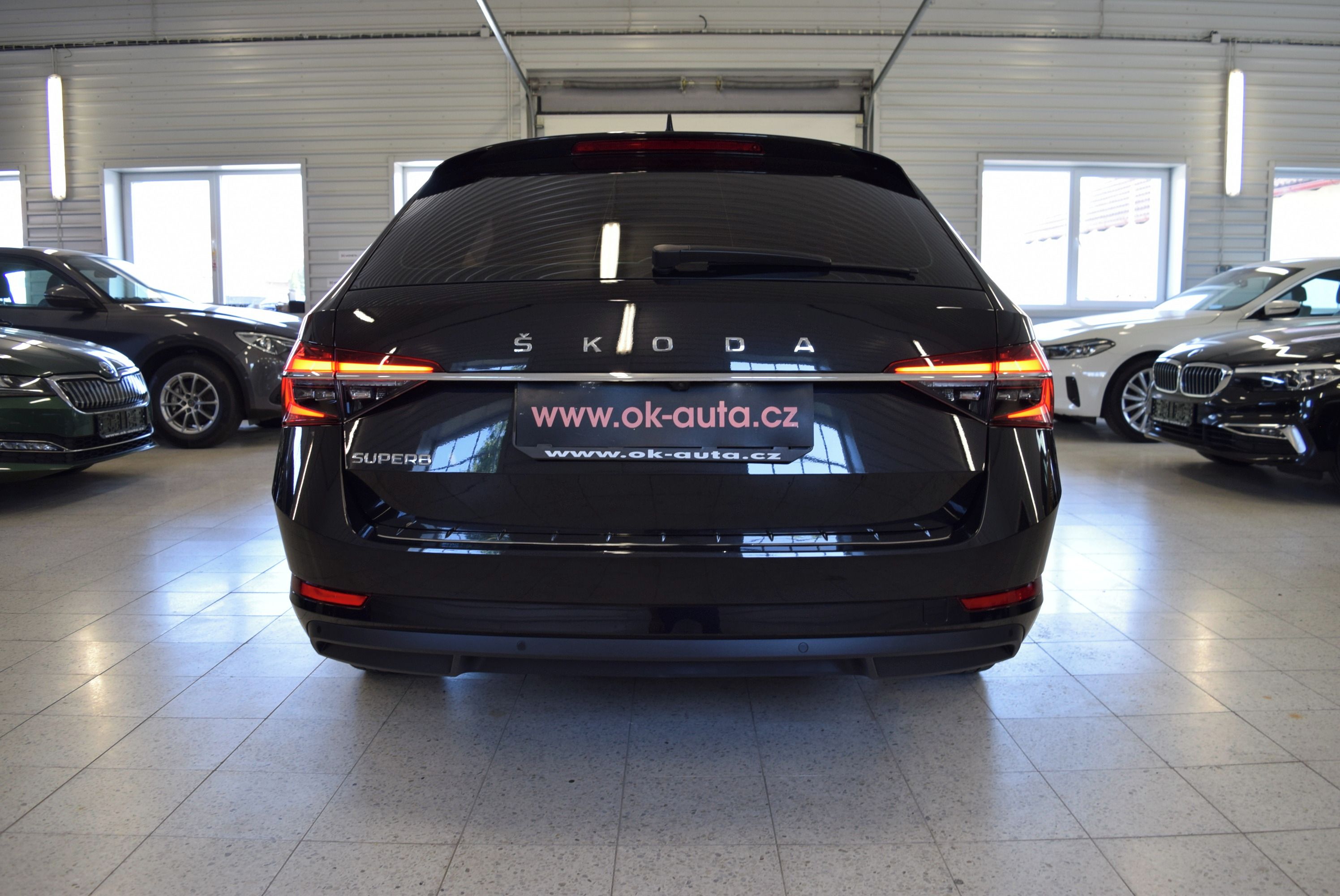 Škoda Superb, 2.0 TDI STYLE MATRIX DSG-DPH - fotka 4