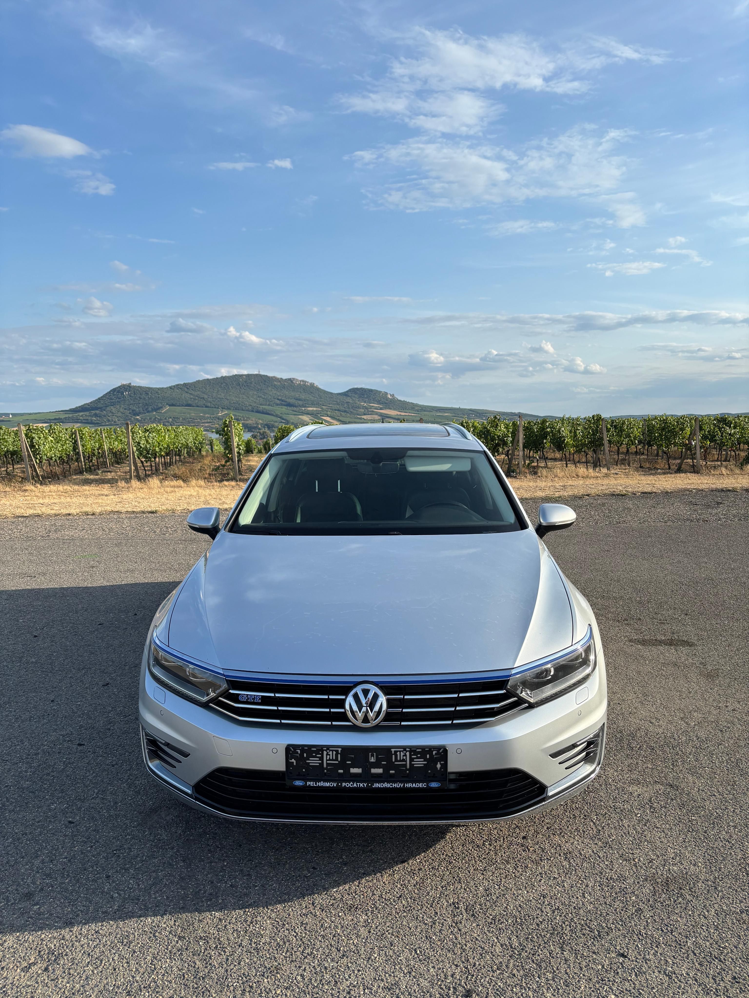 Volkswagen Passat, 1.4 TSI 170kW PLUG-IN HYBRID - fotka 2