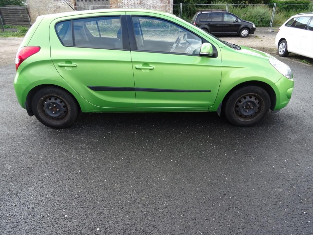 Hyundai i20, 1,3 57 kW - fotka 3