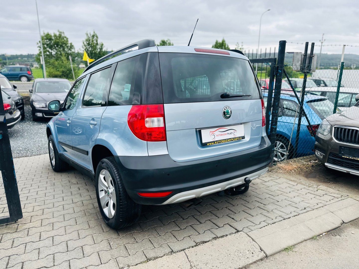 Škoda Yeti, 1.2TSi VÝHŘEV SED. - fotka 4