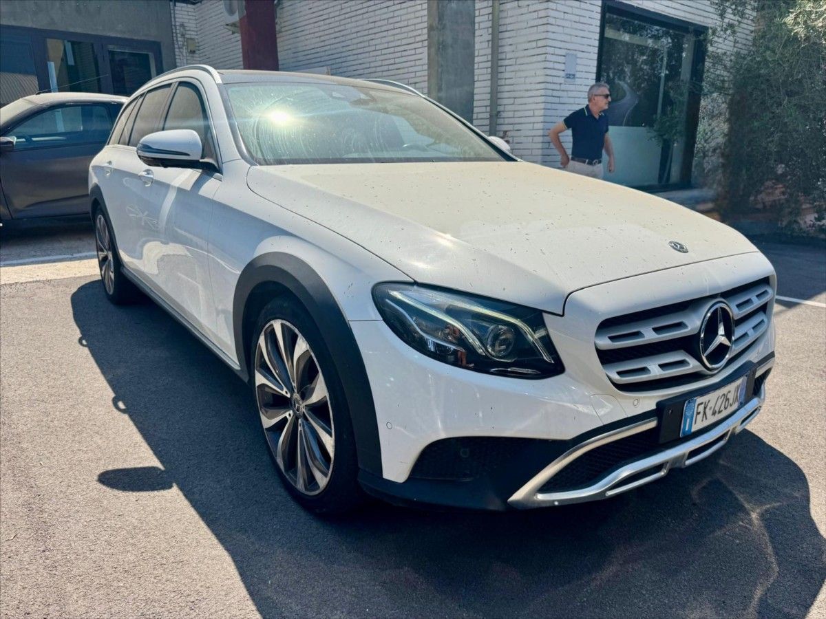 Mercedes-Benz Třídy E, 2,0 4Matic Auto All-Terrain od - fotka 6