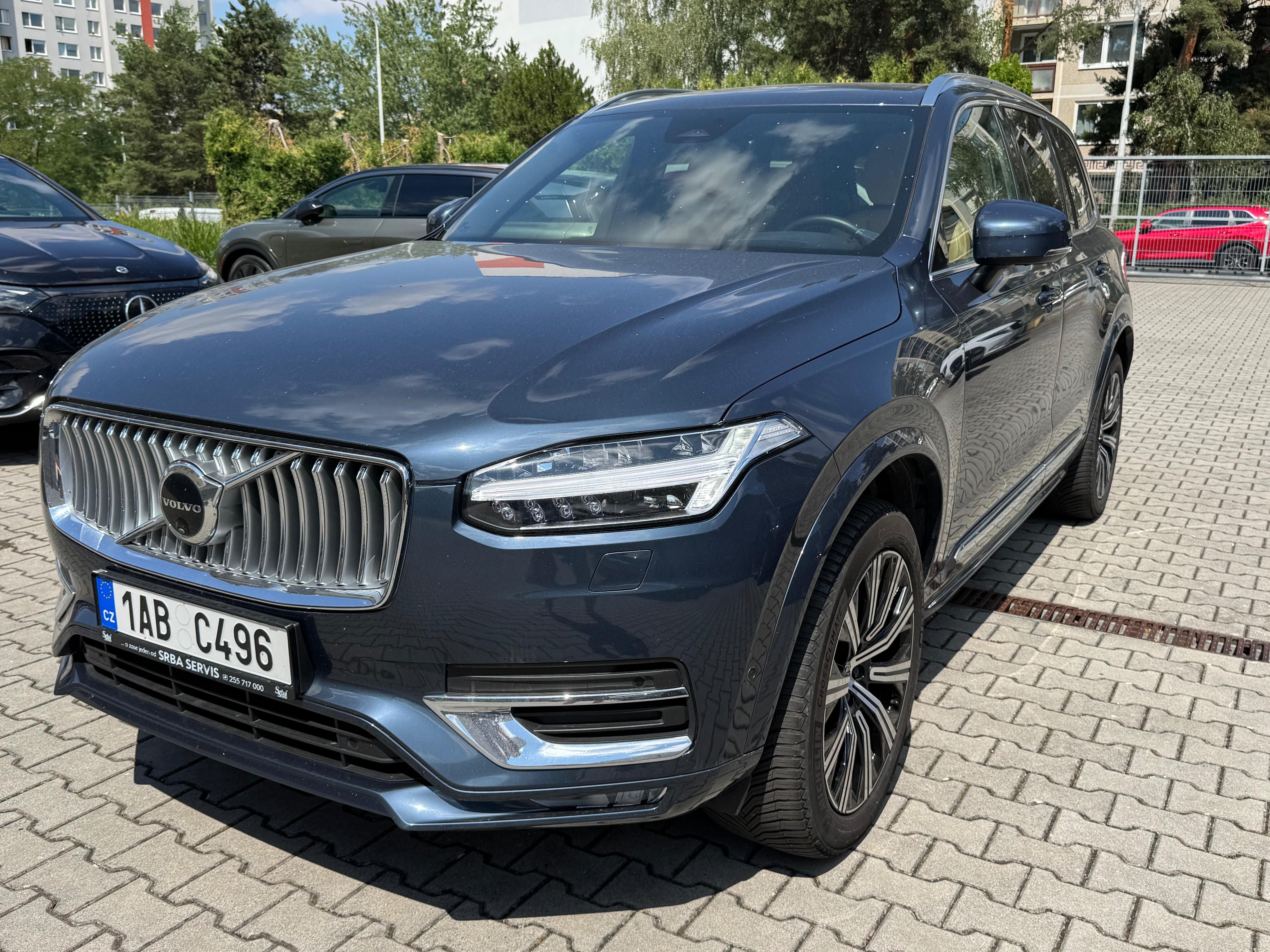 Volvo XC90, B5 2.0L PLUS Bright - fotka 2