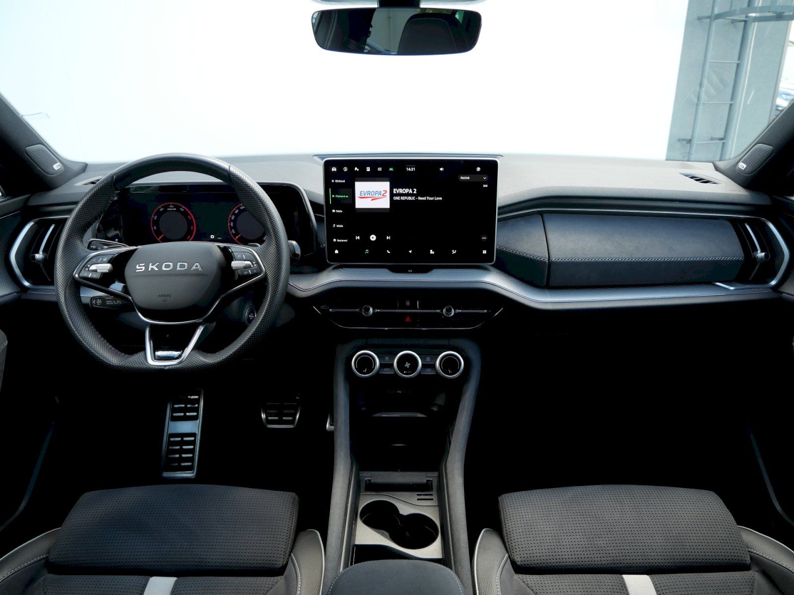 Škoda Kodiaq, SportLine 4x4 DSG 2.0TDI 142kW - fotka 5