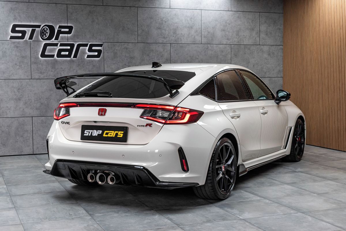 Honda Civic, TYPE R 2.0 TURBO 242kW *ČR* - fotka 6