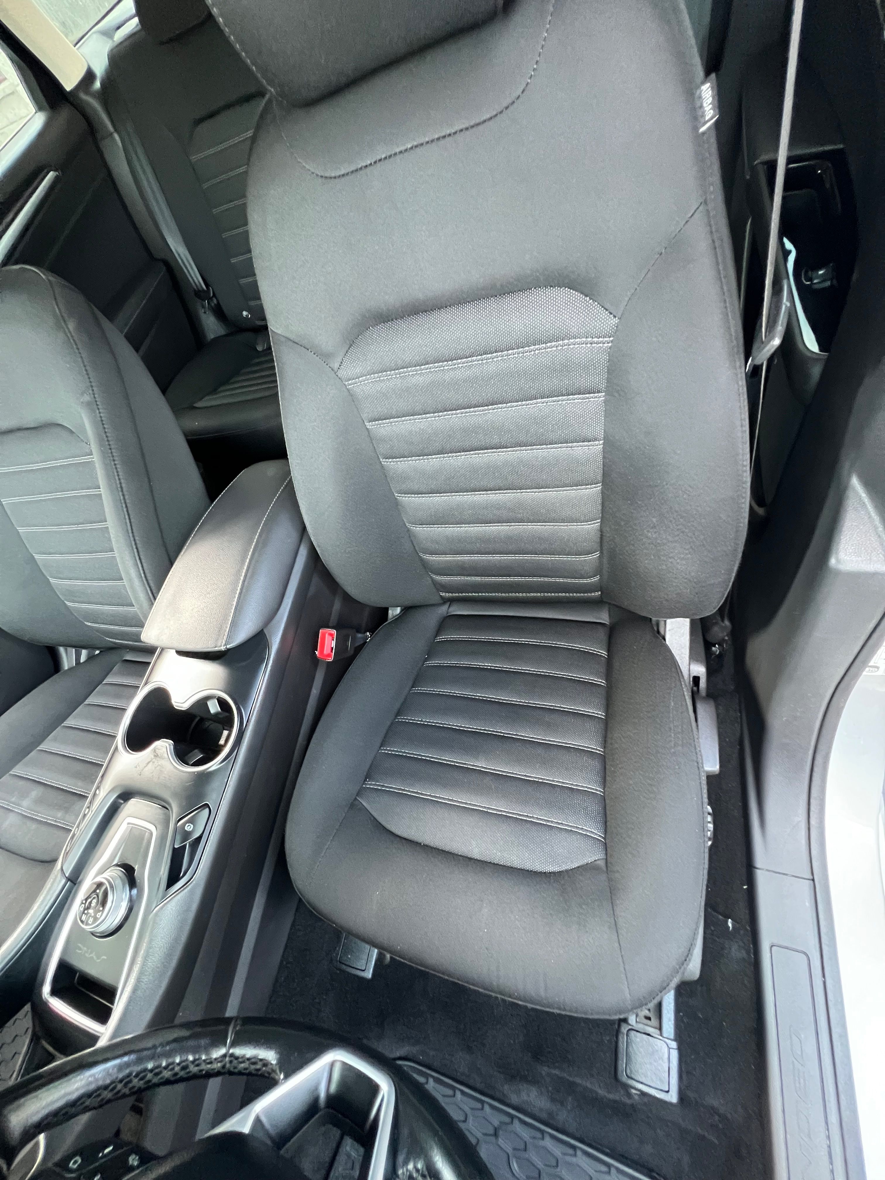 Ford Mondeo, 2.0 - fotka 6