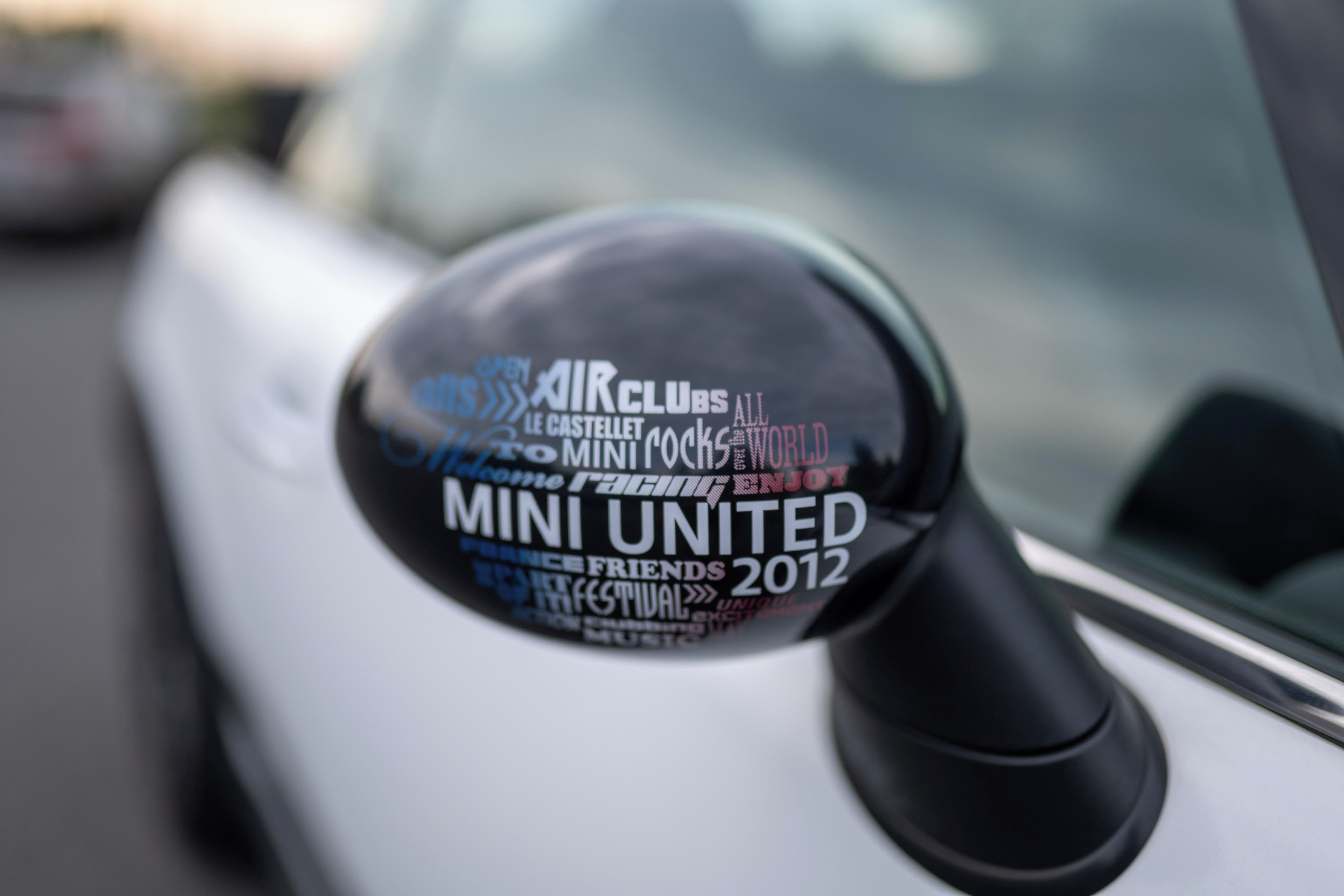 Mini Cooper, Prodám MINI Cooper Cabrio TOP - fotka 3