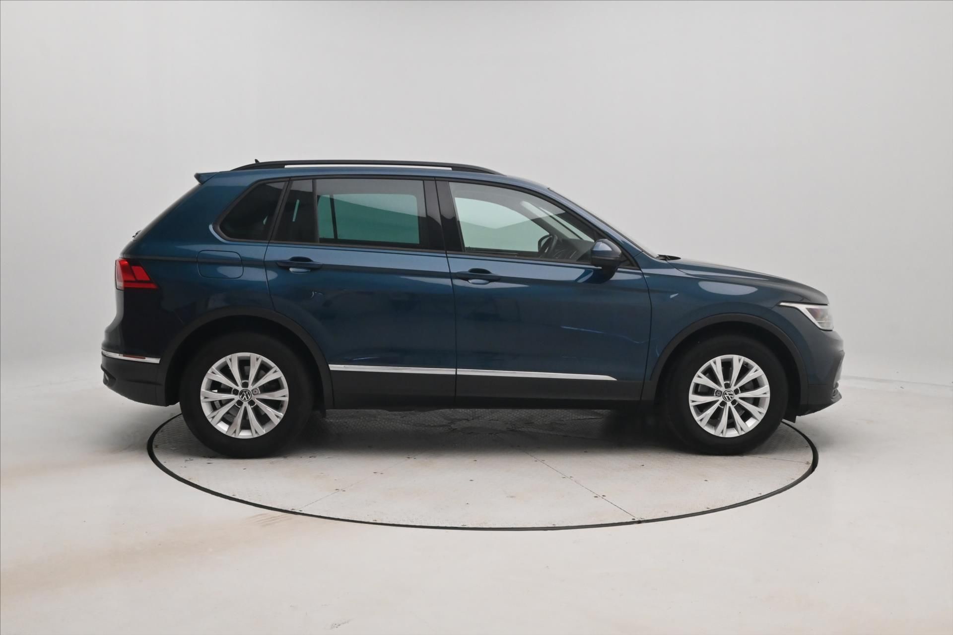 Volkswagen Tiguan, 2,0 TDI 110 kW LIFE Záruka až - fotka 4