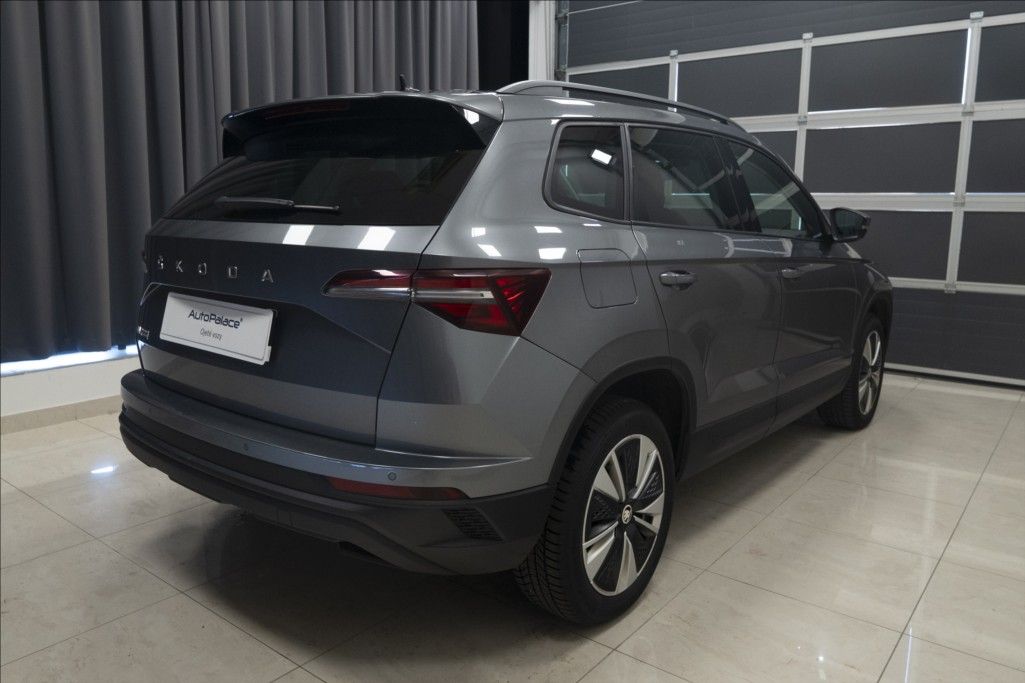 Škoda Karoq, 2,0 TDI DSG KEYLESS VÝHŘEV ČR - fotka 4