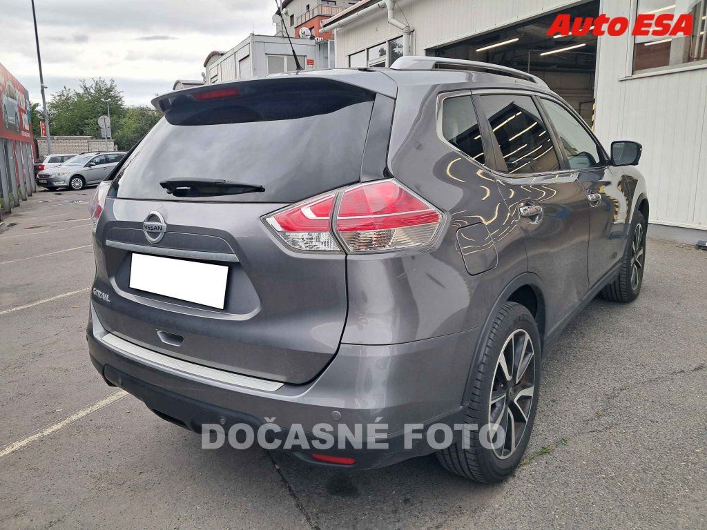 Nissan X-Trail, 1.6,ČR - fotka 2
