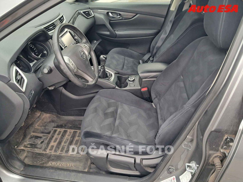 Nissan X-Trail, 1.6,ČR - fotka 3
