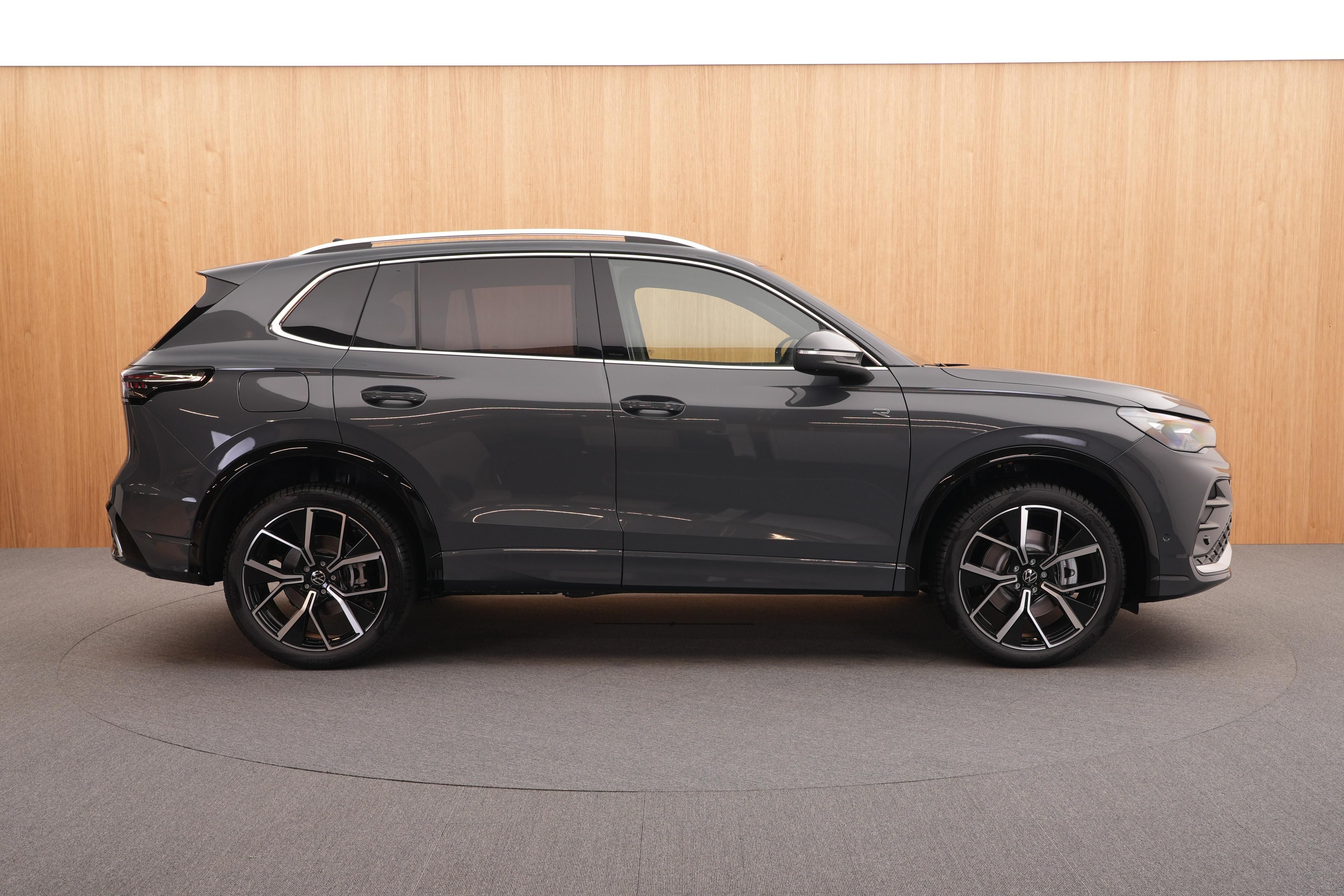 Volkswagen Tiguan, R-Line People Hybrid DSG - fotka 5