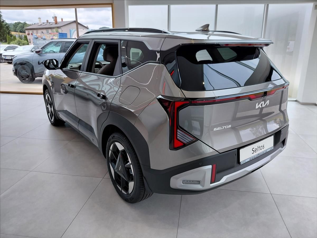 Kia Seltos, 1,6   1,6 TGDI 7DCT EXCLUSIVE - fotka 6