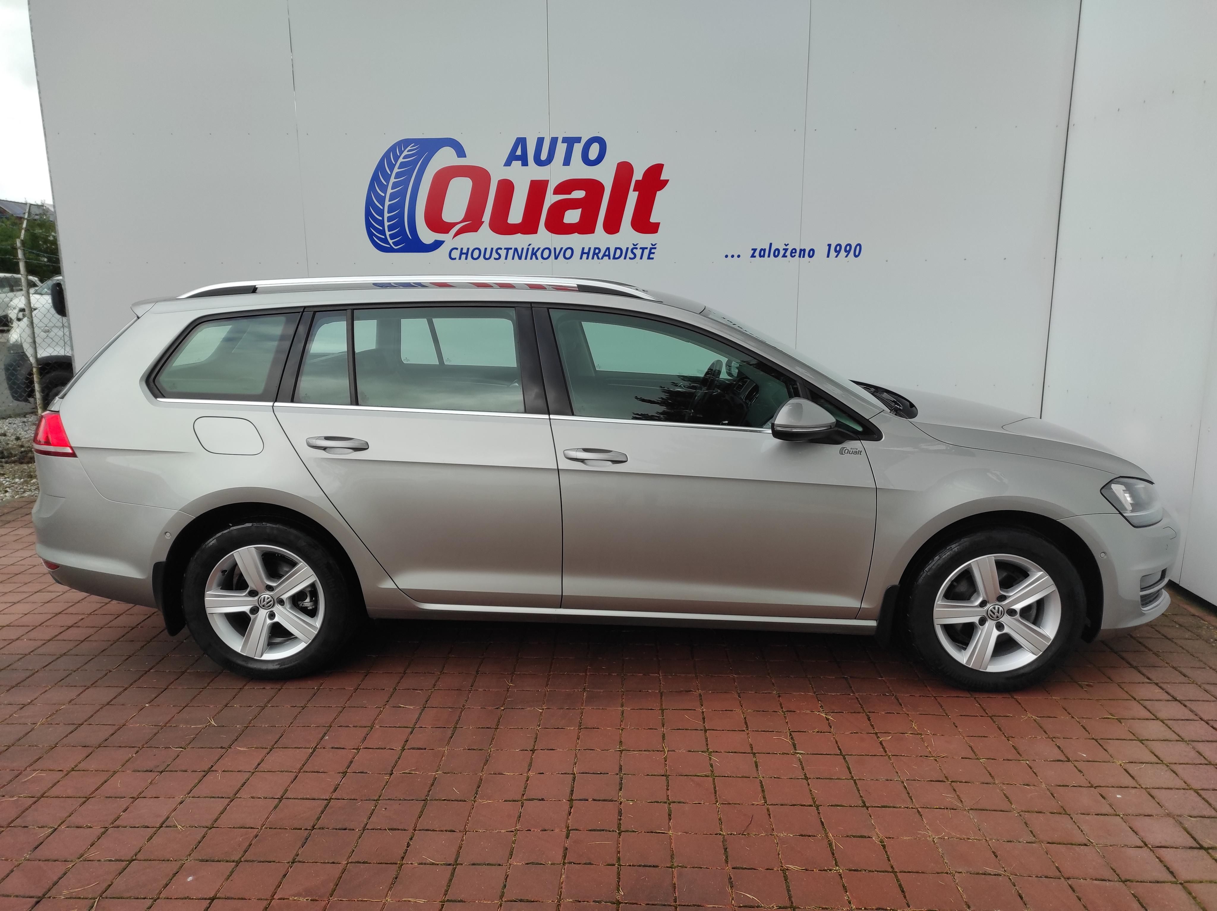 Volkswagen Golf, 1.4 TSI 103 kW DSG HIGHLINE ČR - fotka 4