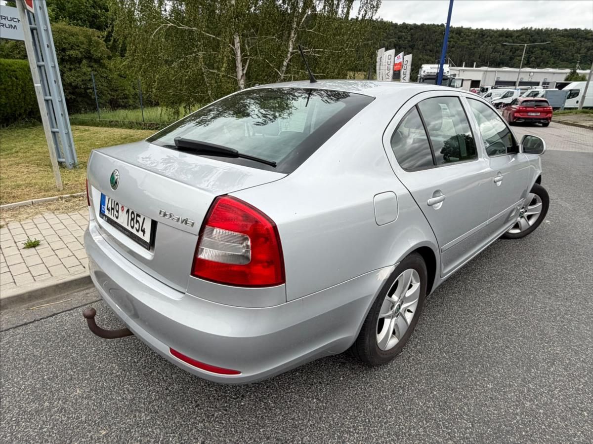 Škoda Octavia, 1,6  1,6 DISEL - fotka 2
