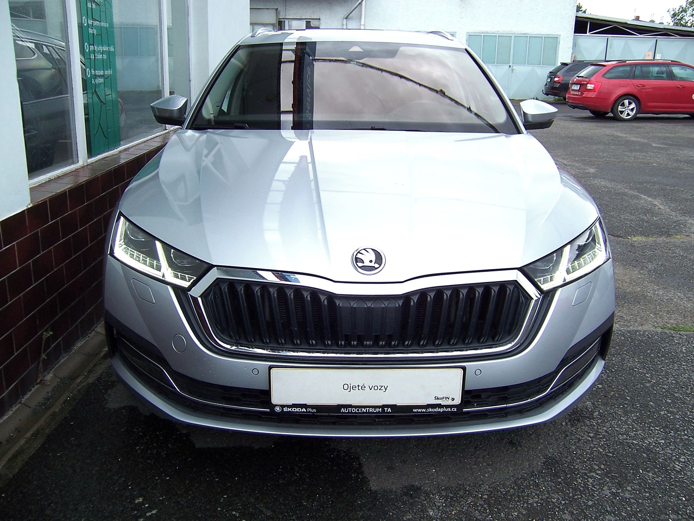 Škoda Octavia, Combi 2.0 TDI 110kW 7Aut.Style - fotka 4